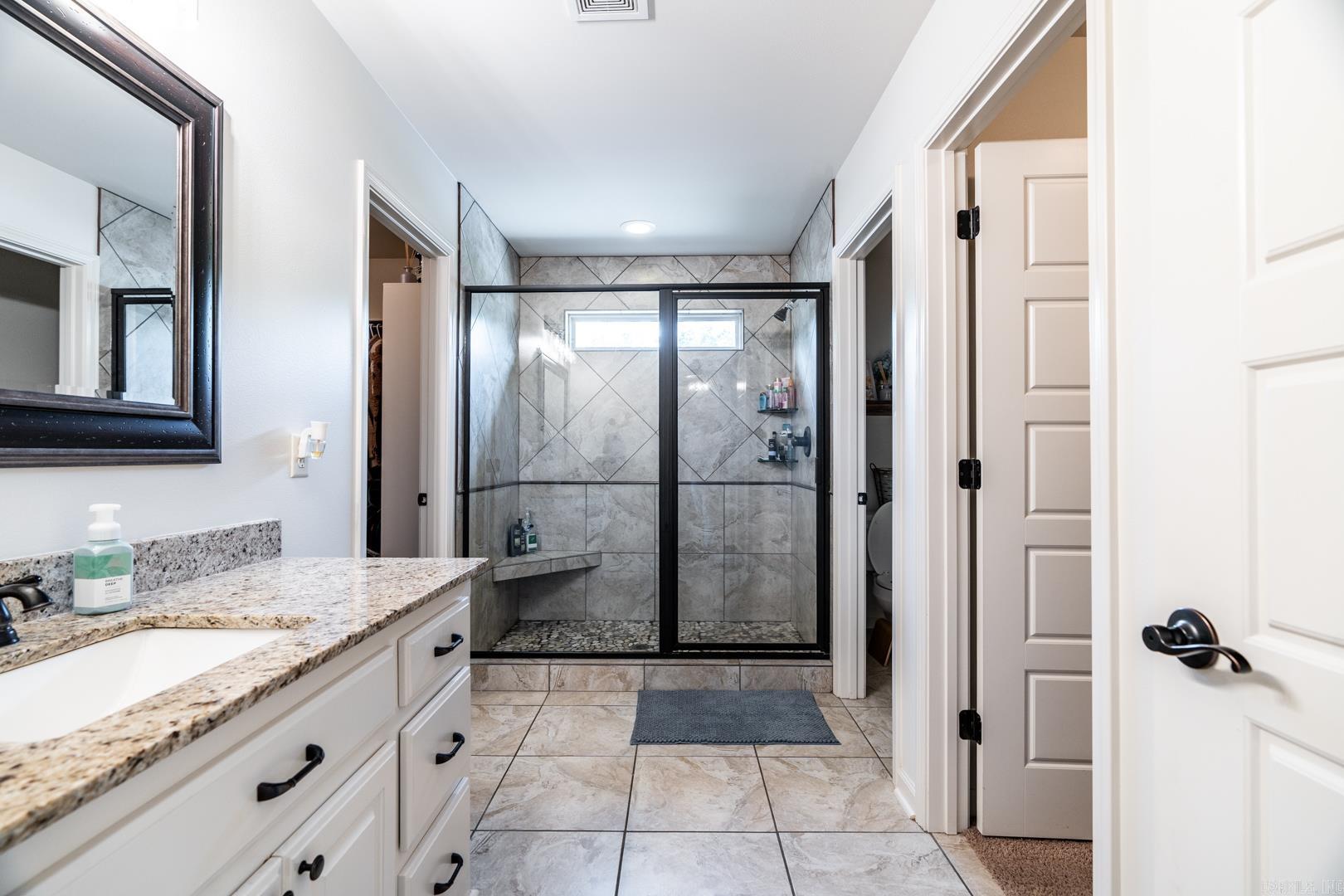 CYPRESS VALLEY - Residential