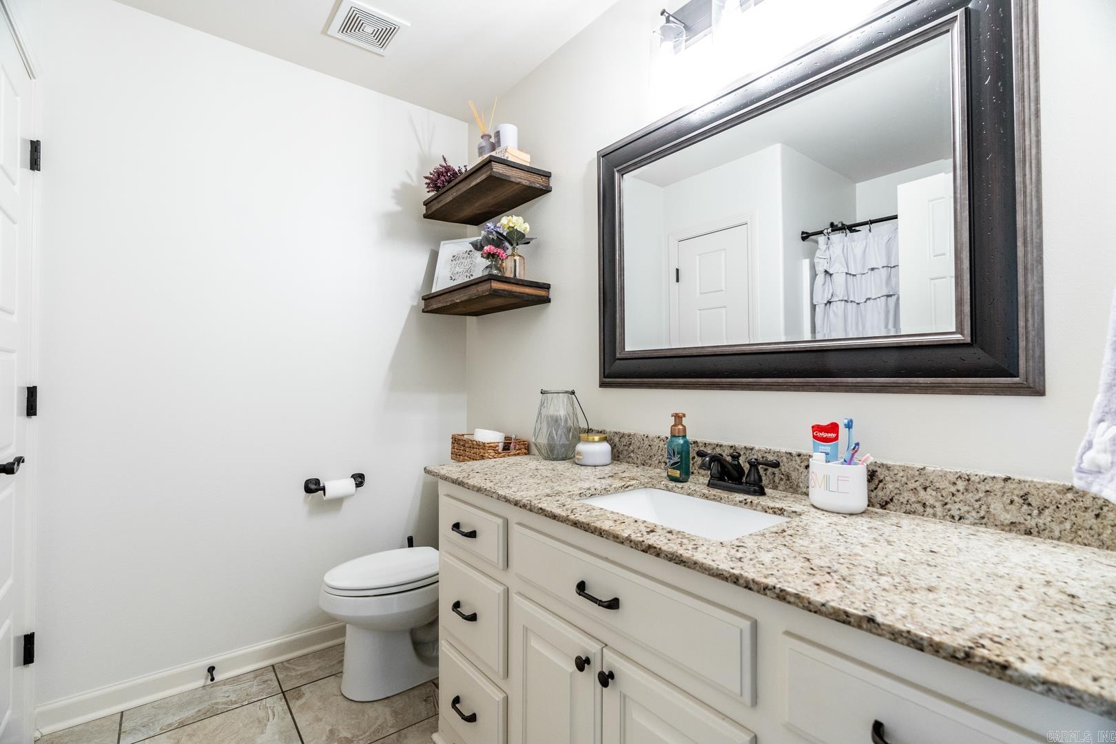 CYPRESS VALLEY - Residential