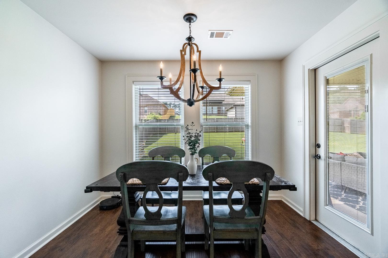 CYPRESS VALLEY - Residential