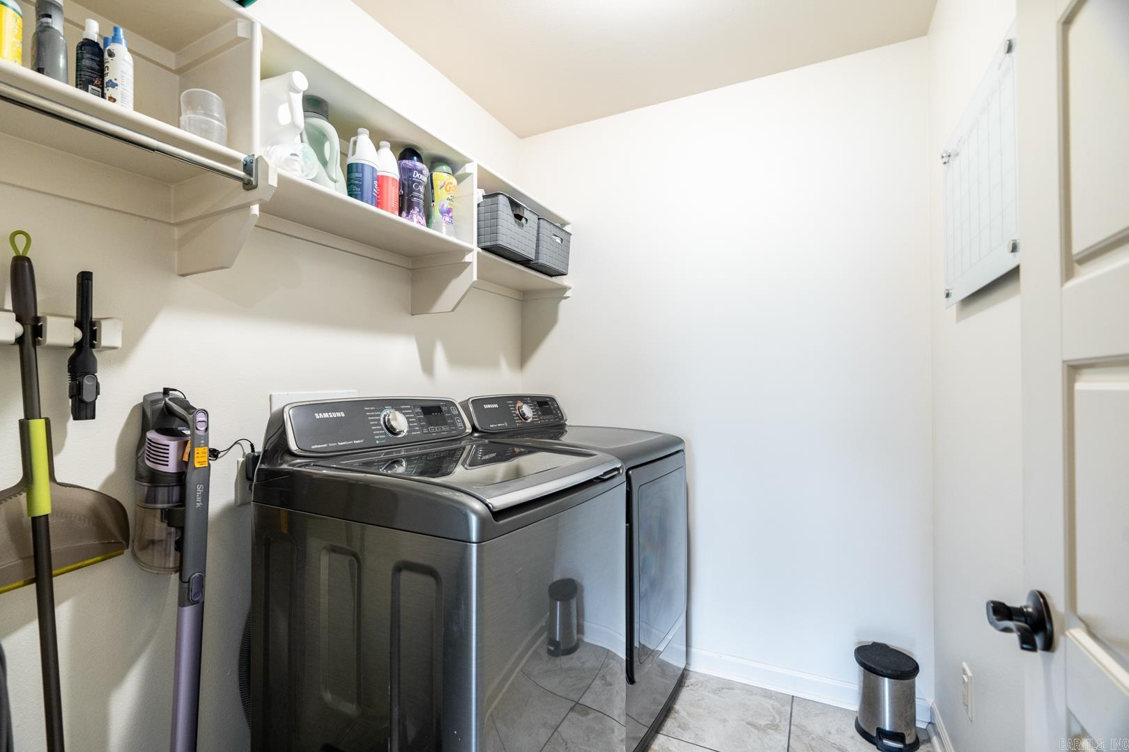 CYPRESS VALLEY - Residential