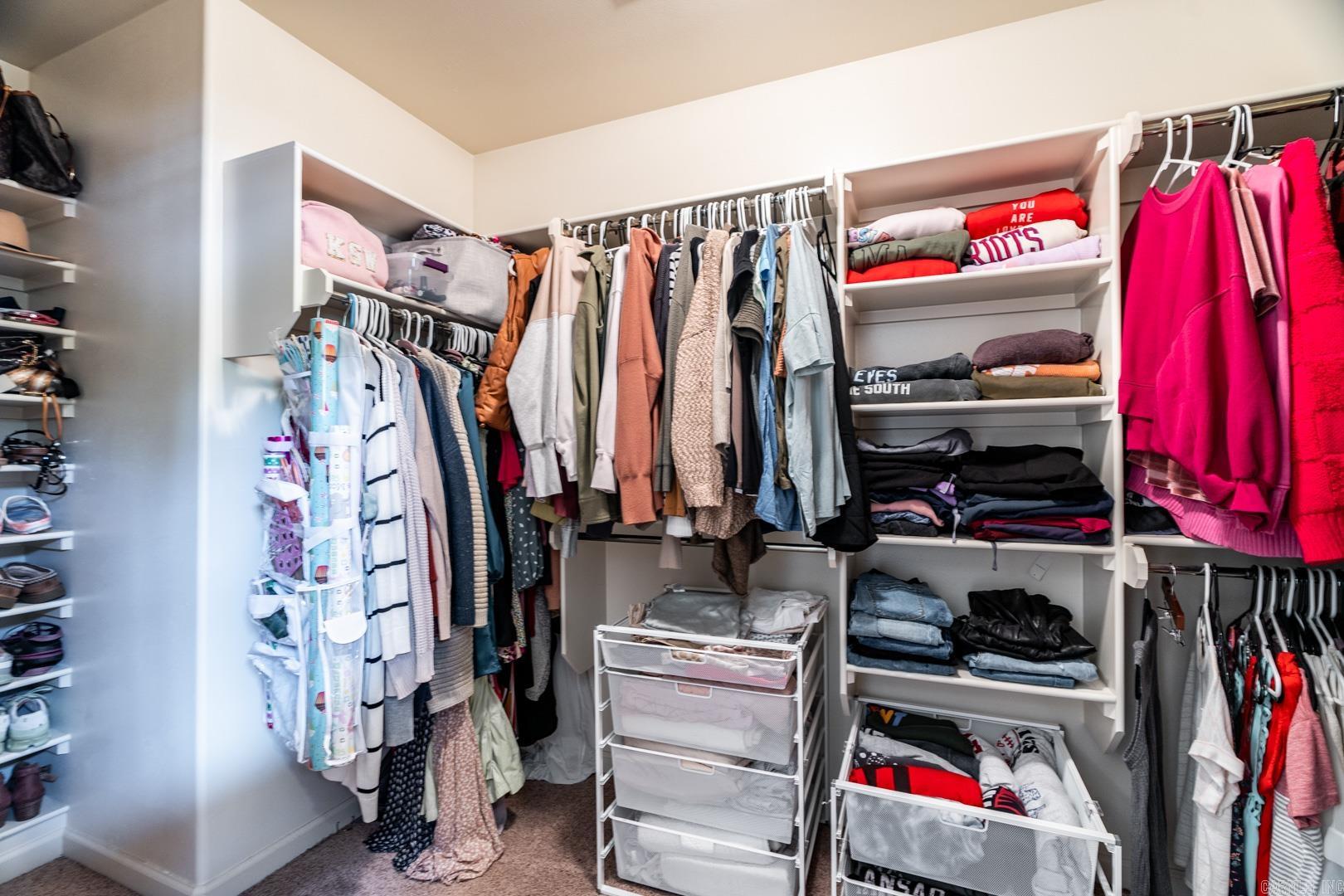 CYPRESS VALLEY - Residential