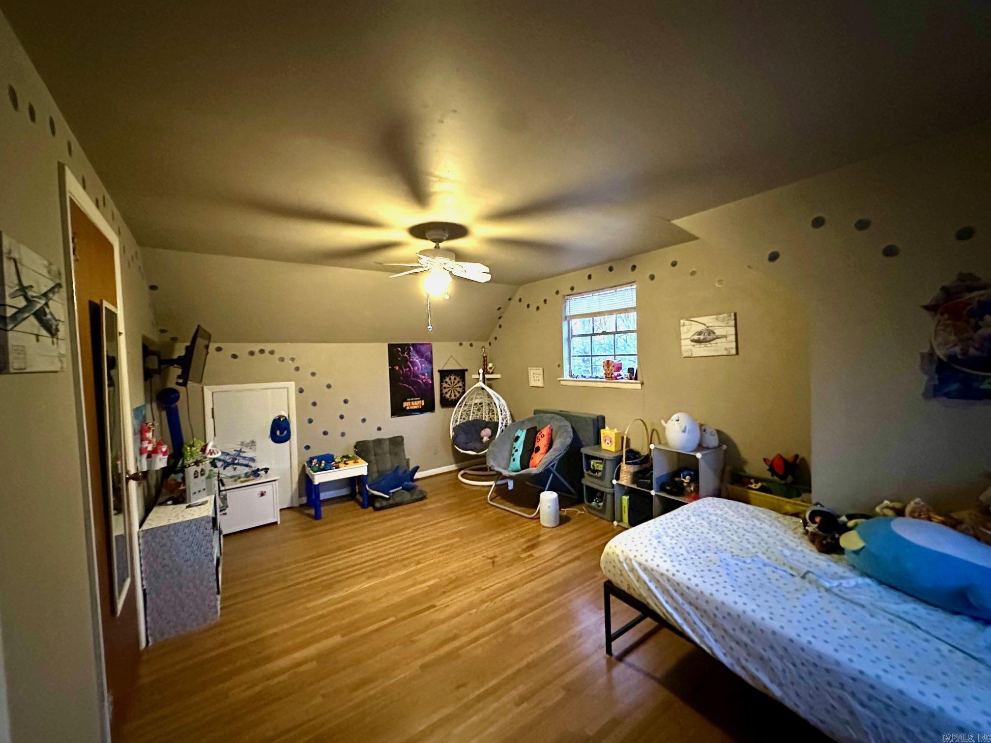 INDIAN HILLS - Residential