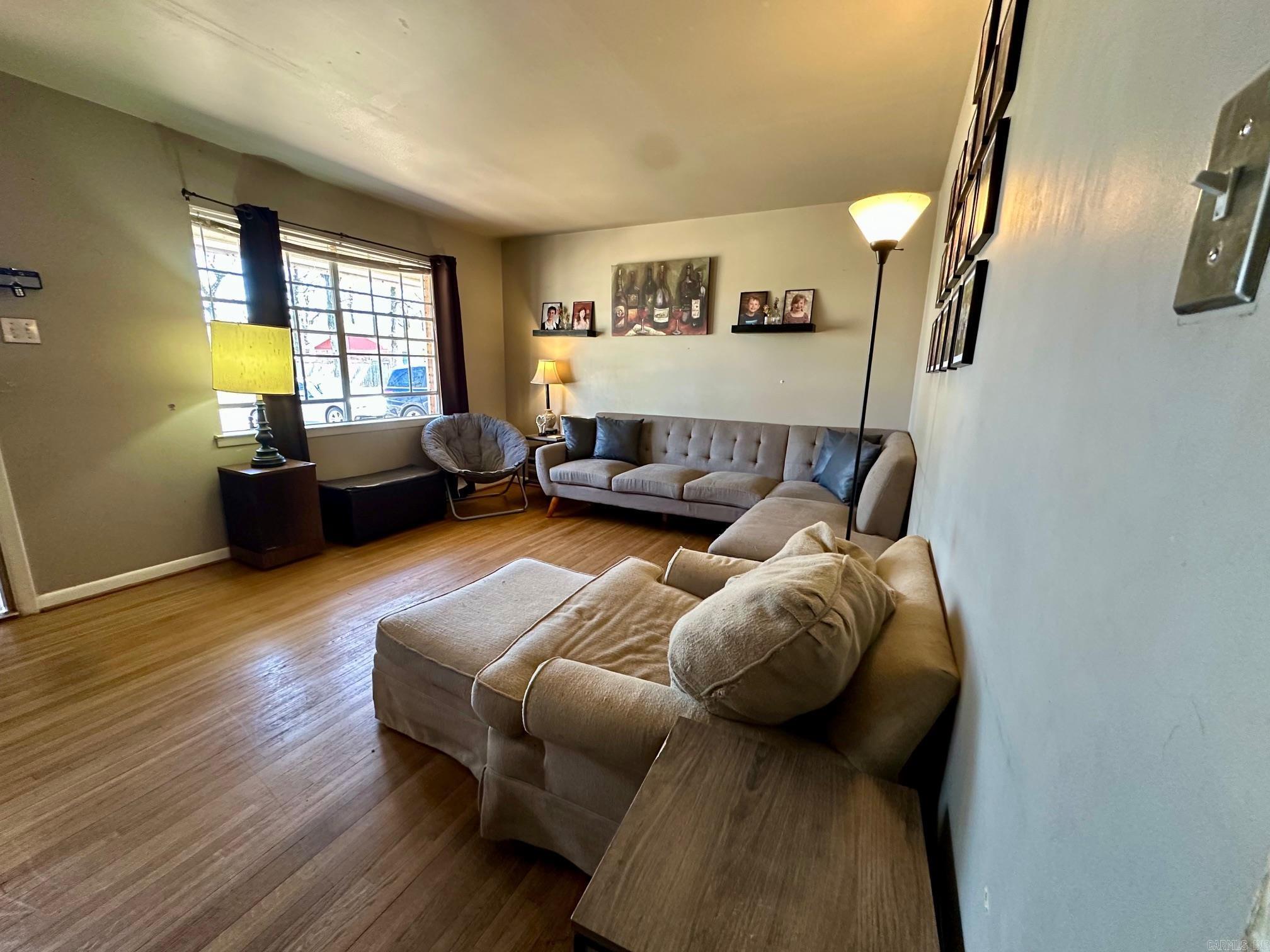 INDIAN HILLS - Residential