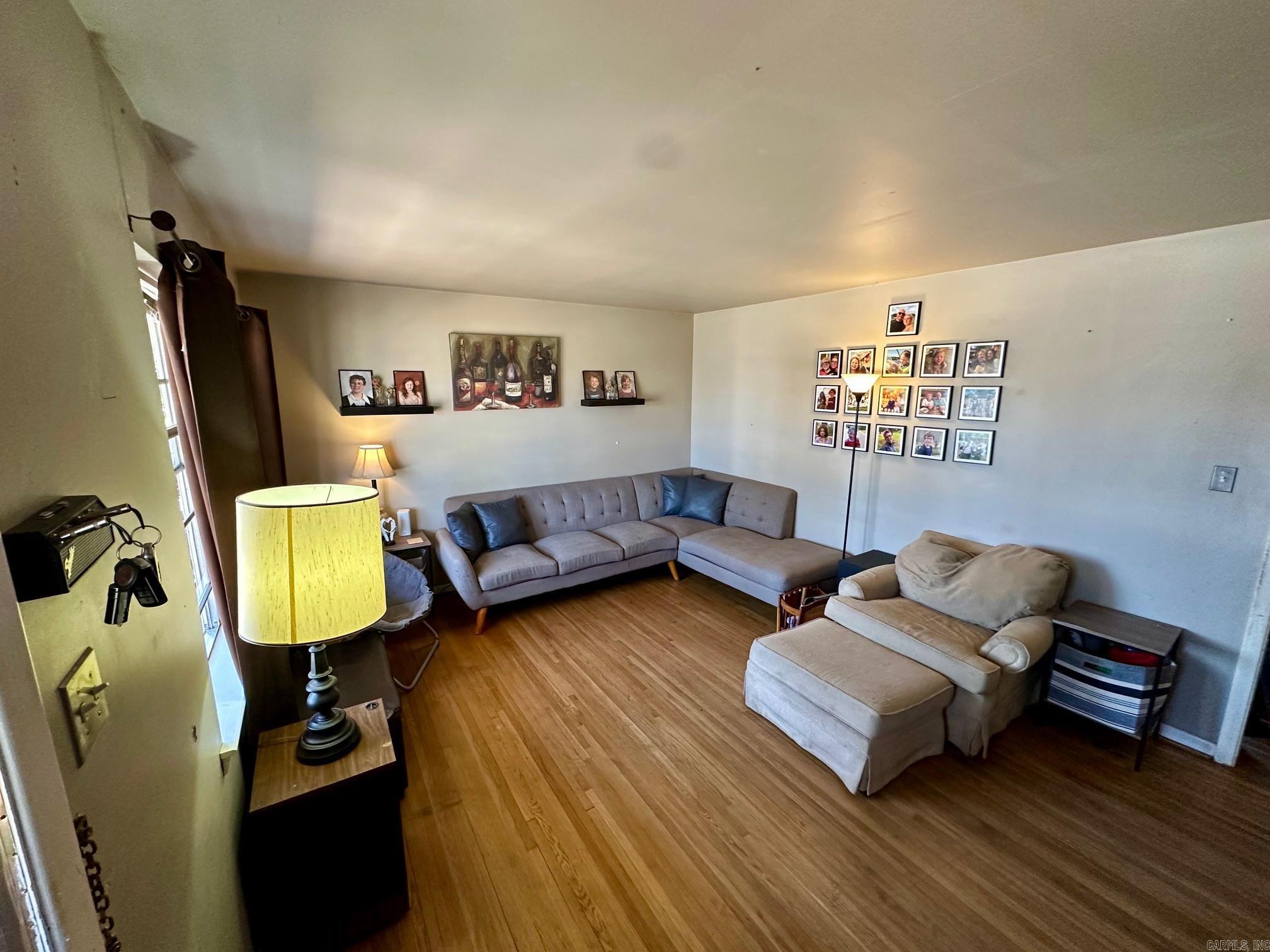 INDIAN HILLS - Residential