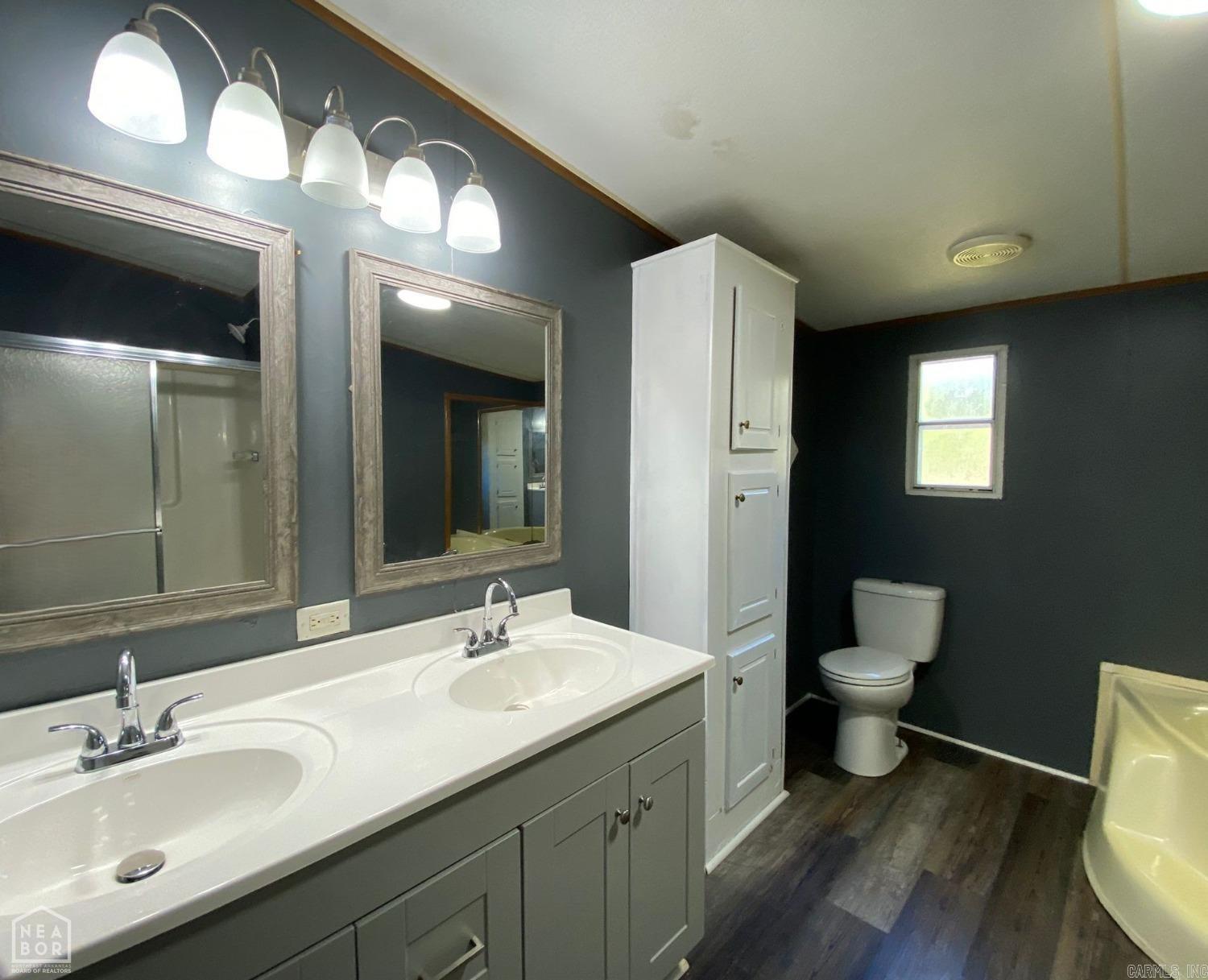 BAYOU METO PLACE - Residential