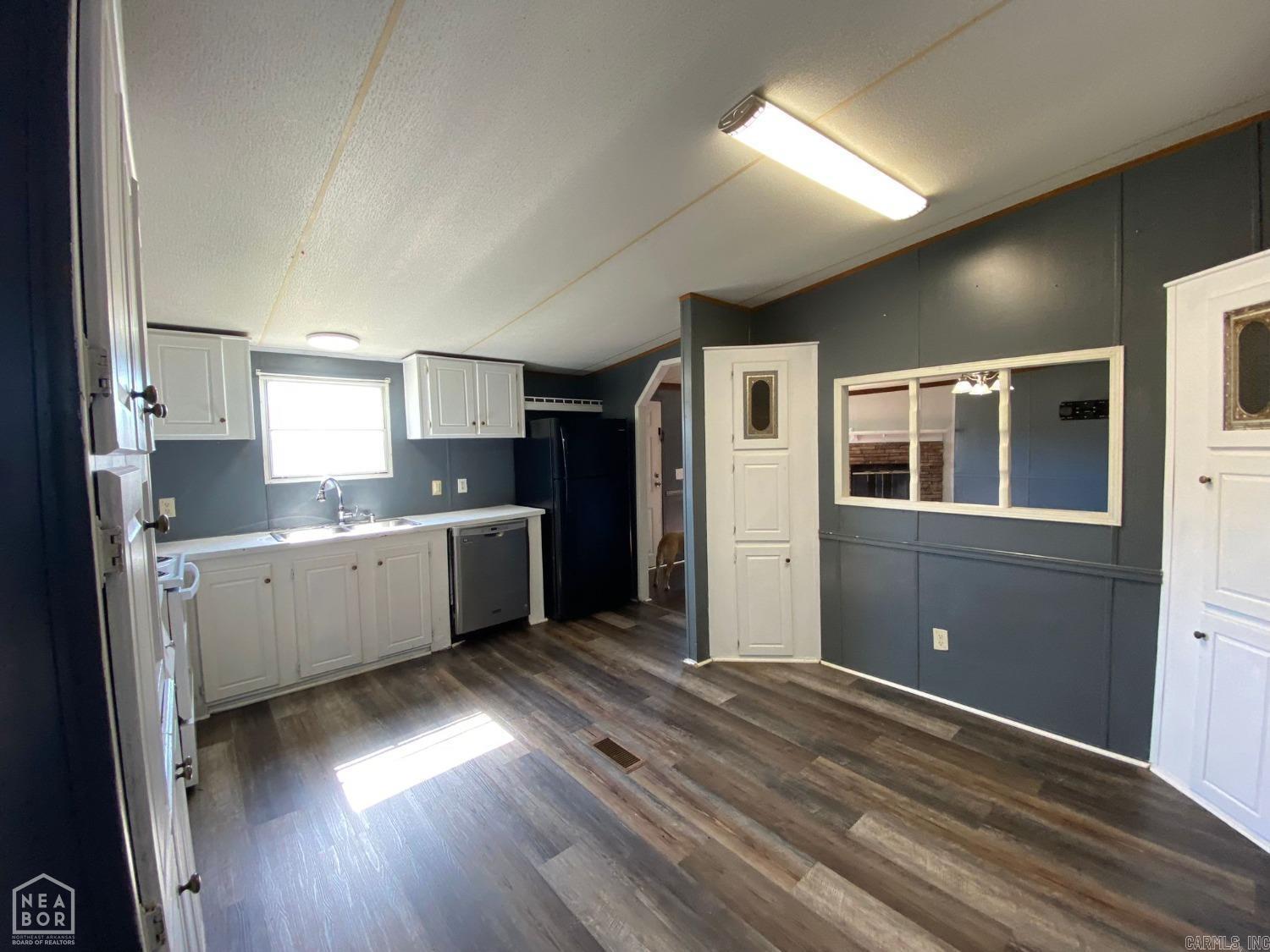 BAYOU METO PLACE - Residential