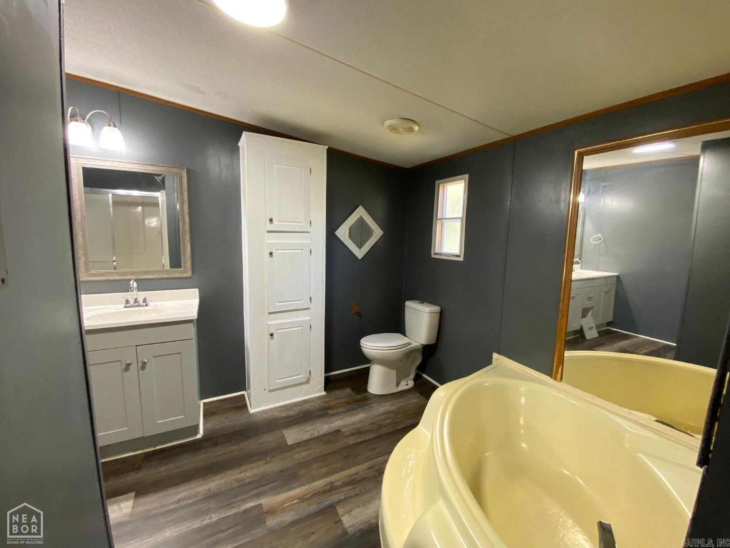 BAYOU METO PLACE - Residential