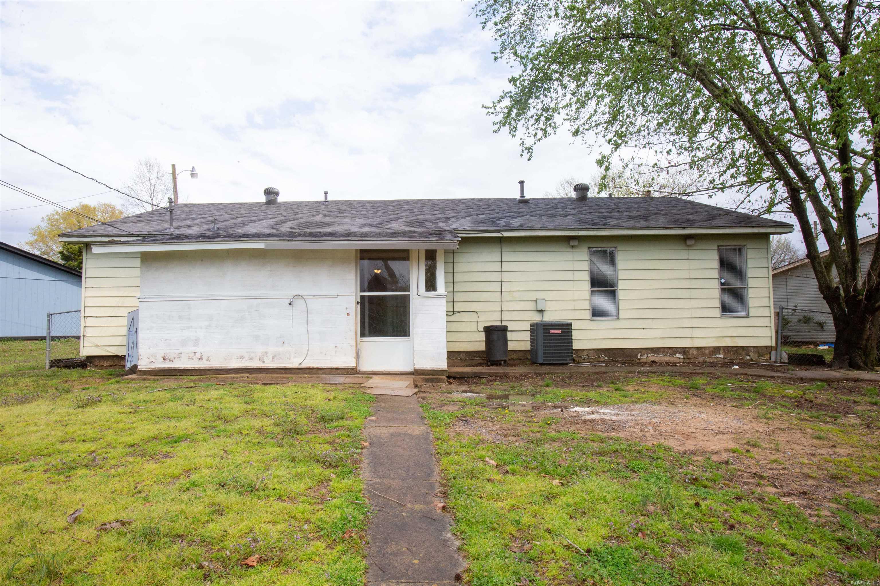 Wood Briar - Residential Lease