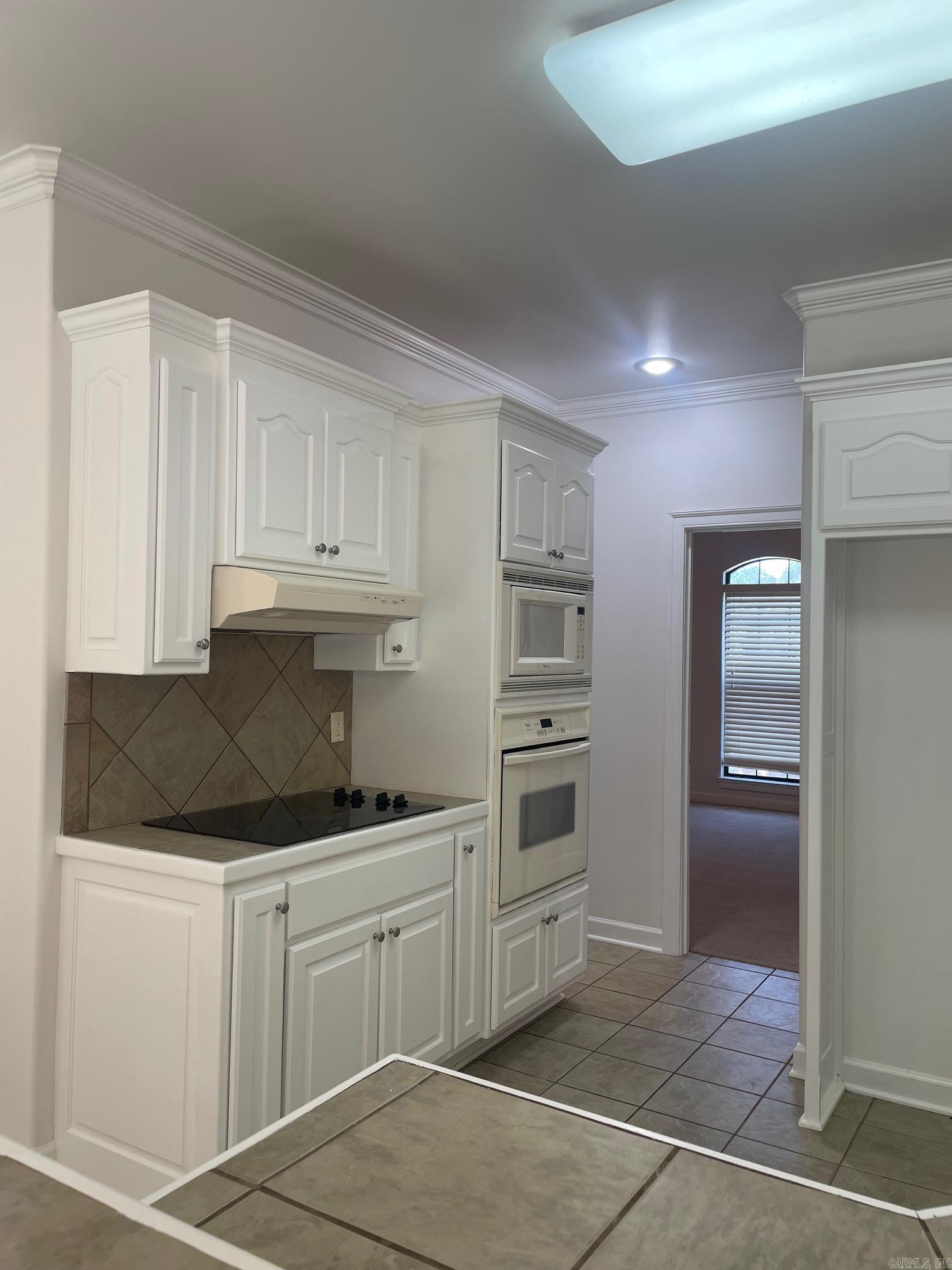 COUNTRY CLUB OF ARK THE - Residential