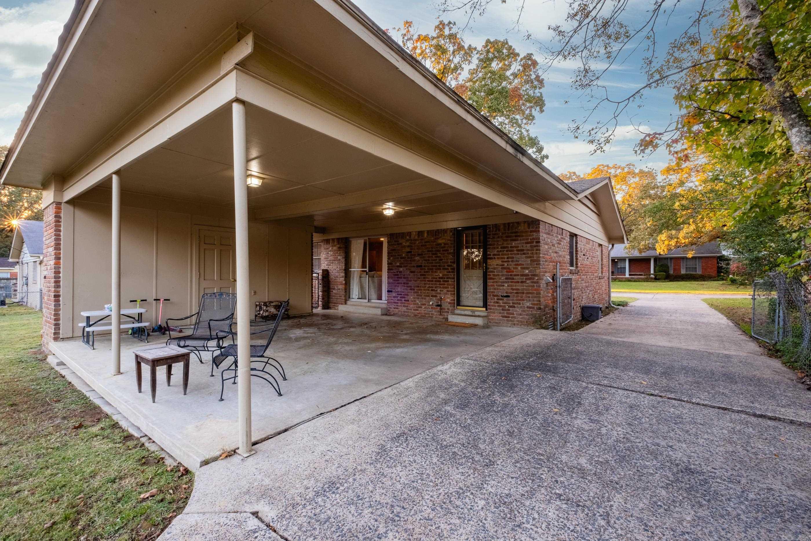 BRIARWOOD - Residential