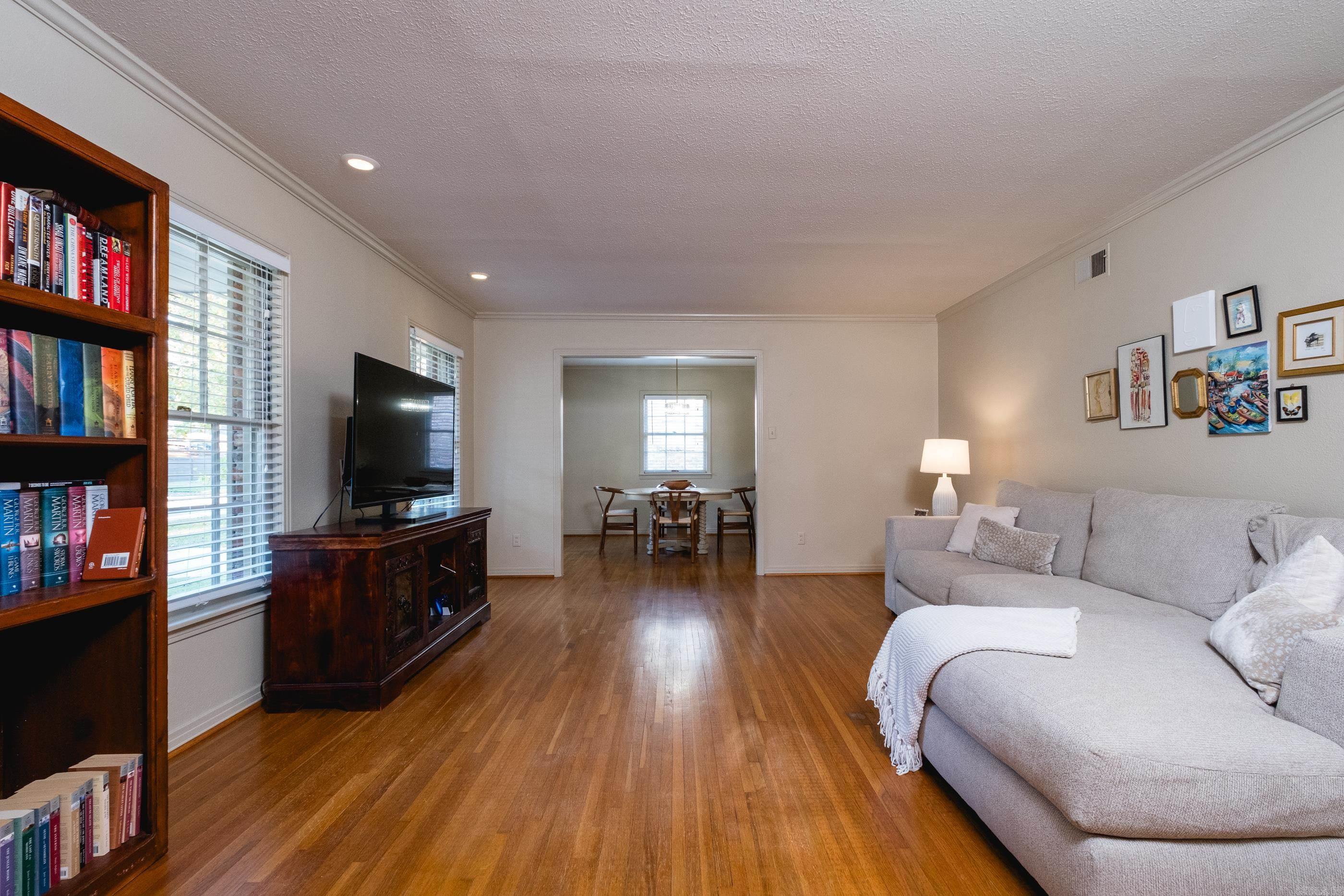 BRIARWOOD - Residential