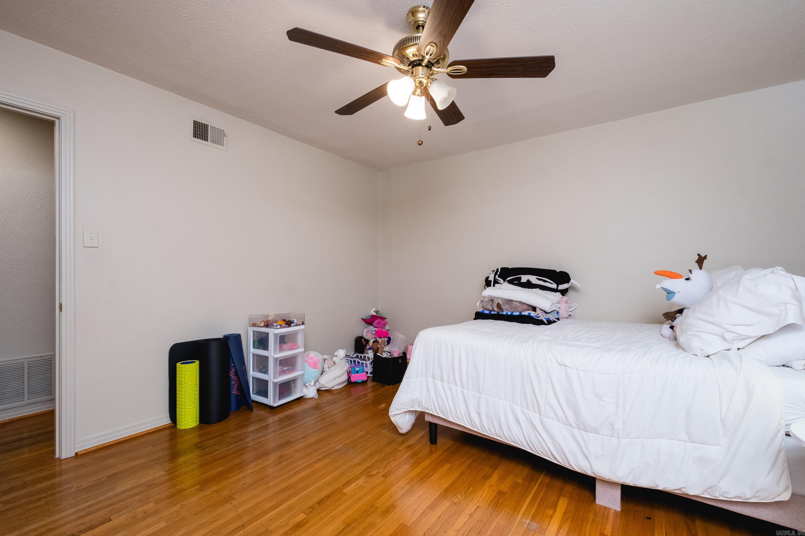 BRIARWOOD - Residential