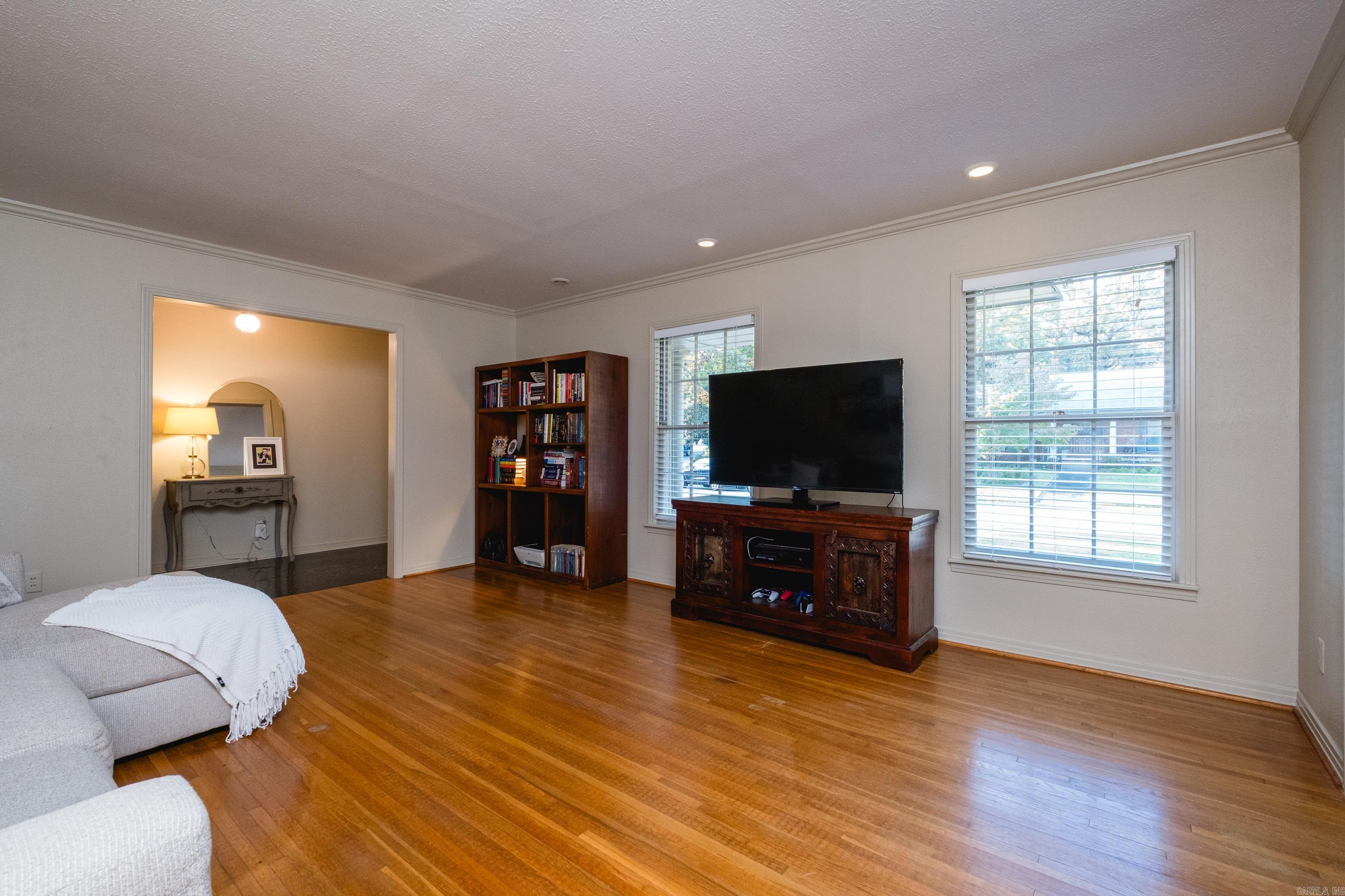 BRIARWOOD - Residential