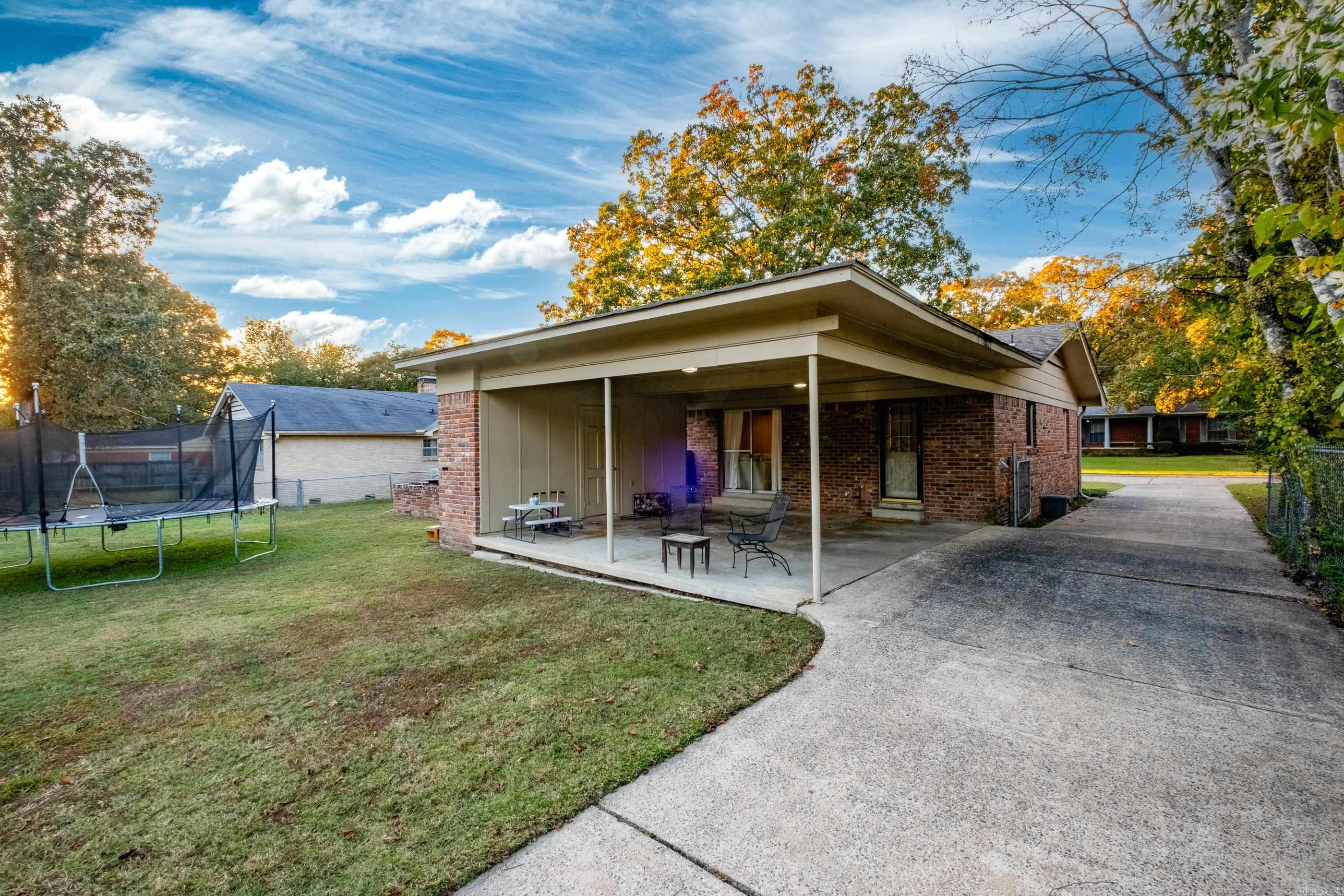 BRIARWOOD - Residential