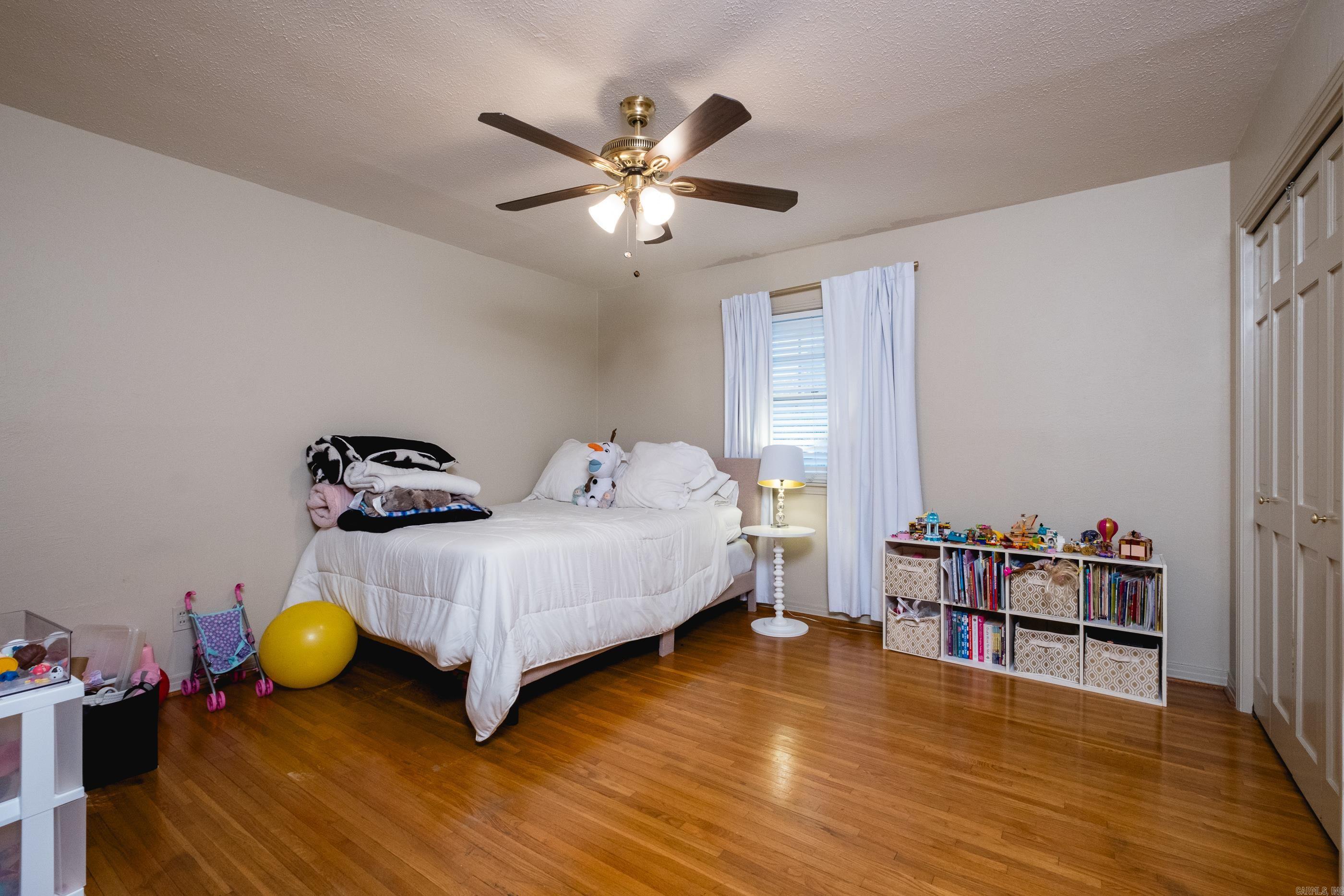 BRIARWOOD - Residential