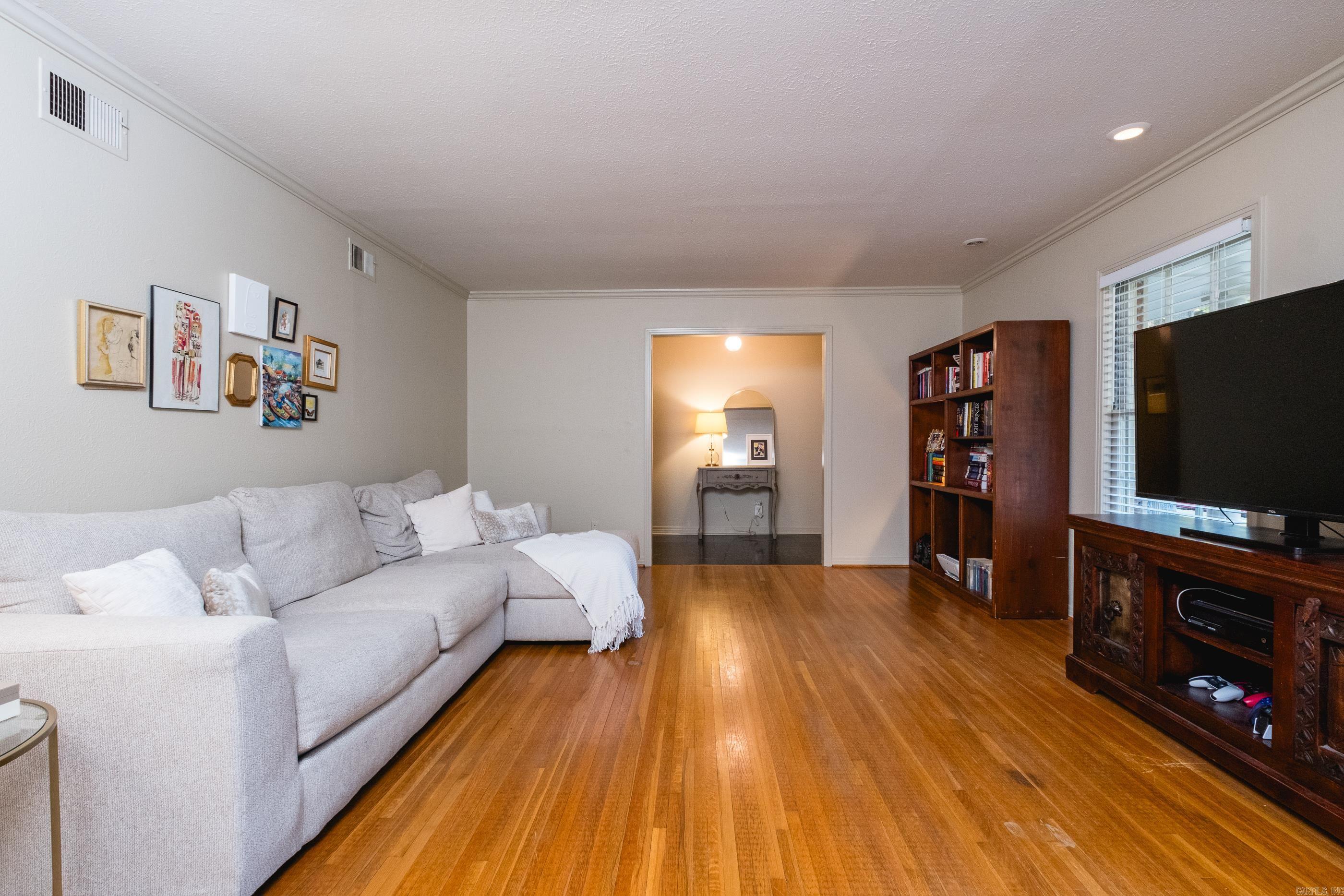 BRIARWOOD - Residential