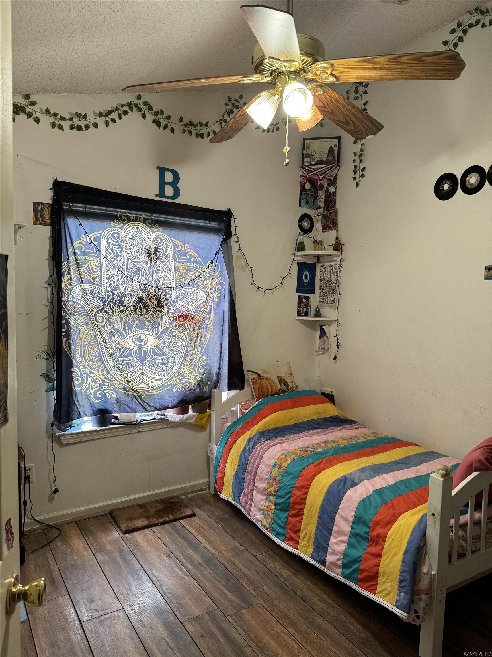 SPRING VALLEY - Residential