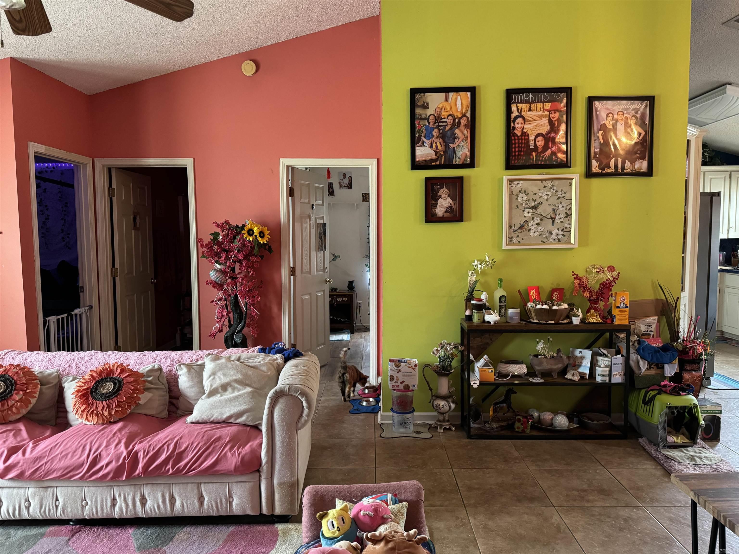 SPRING VALLEY - Residential