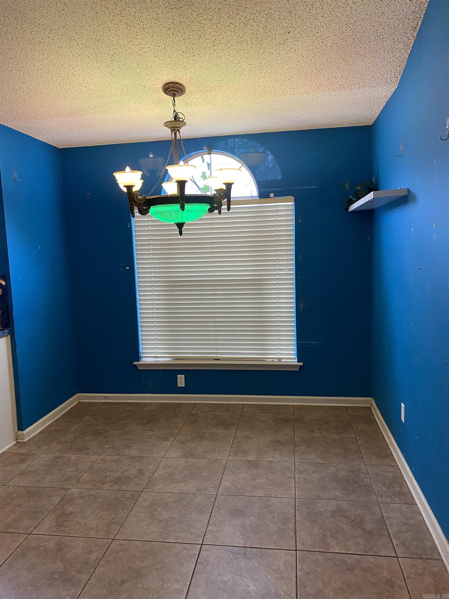 SPRING VALLEY - Residential