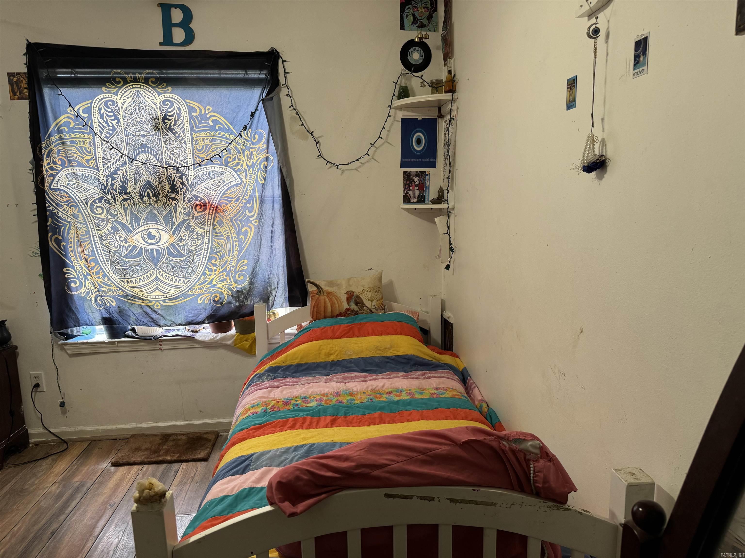 SPRING VALLEY - Residential