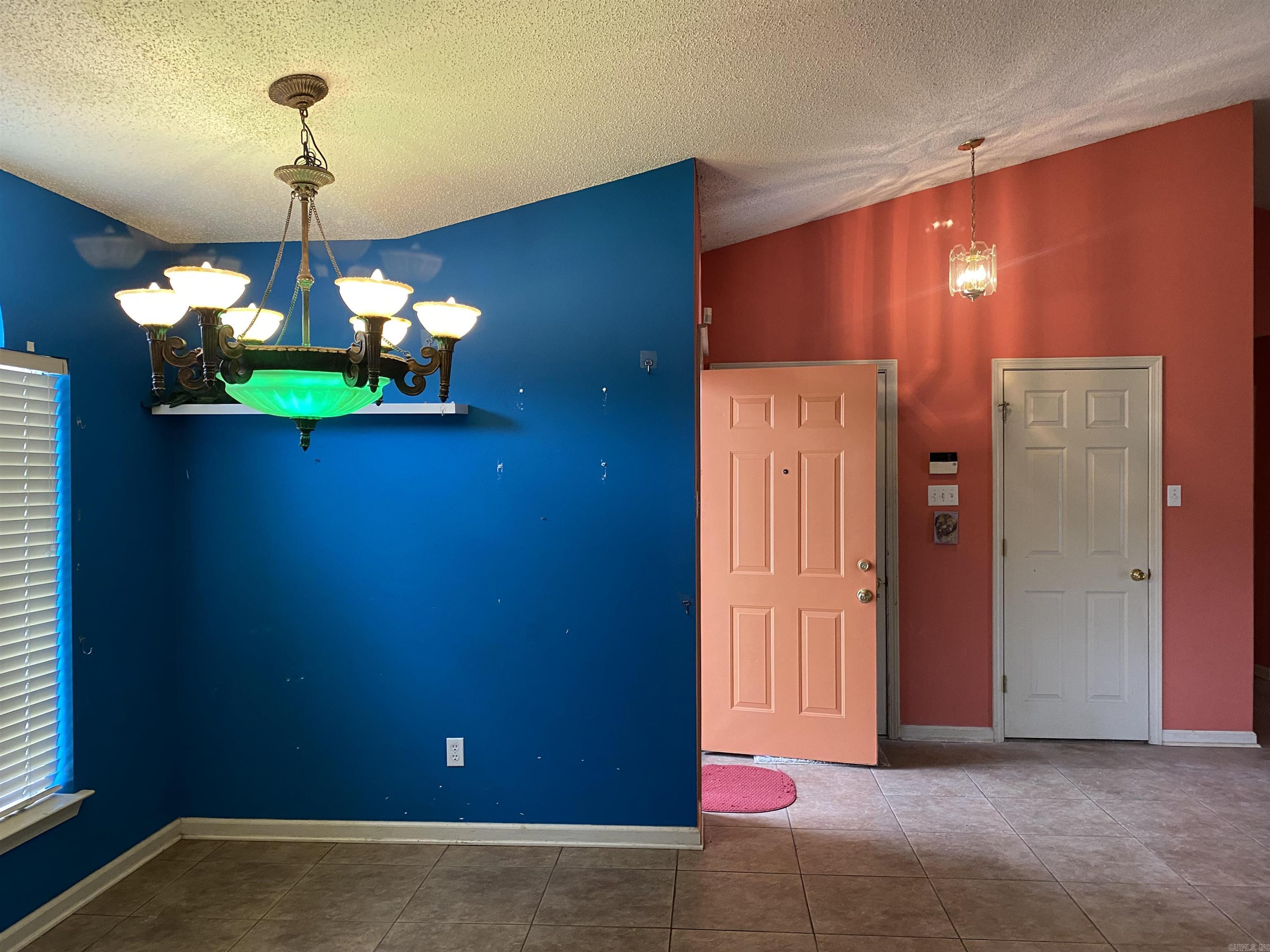 SPRING VALLEY - Residential