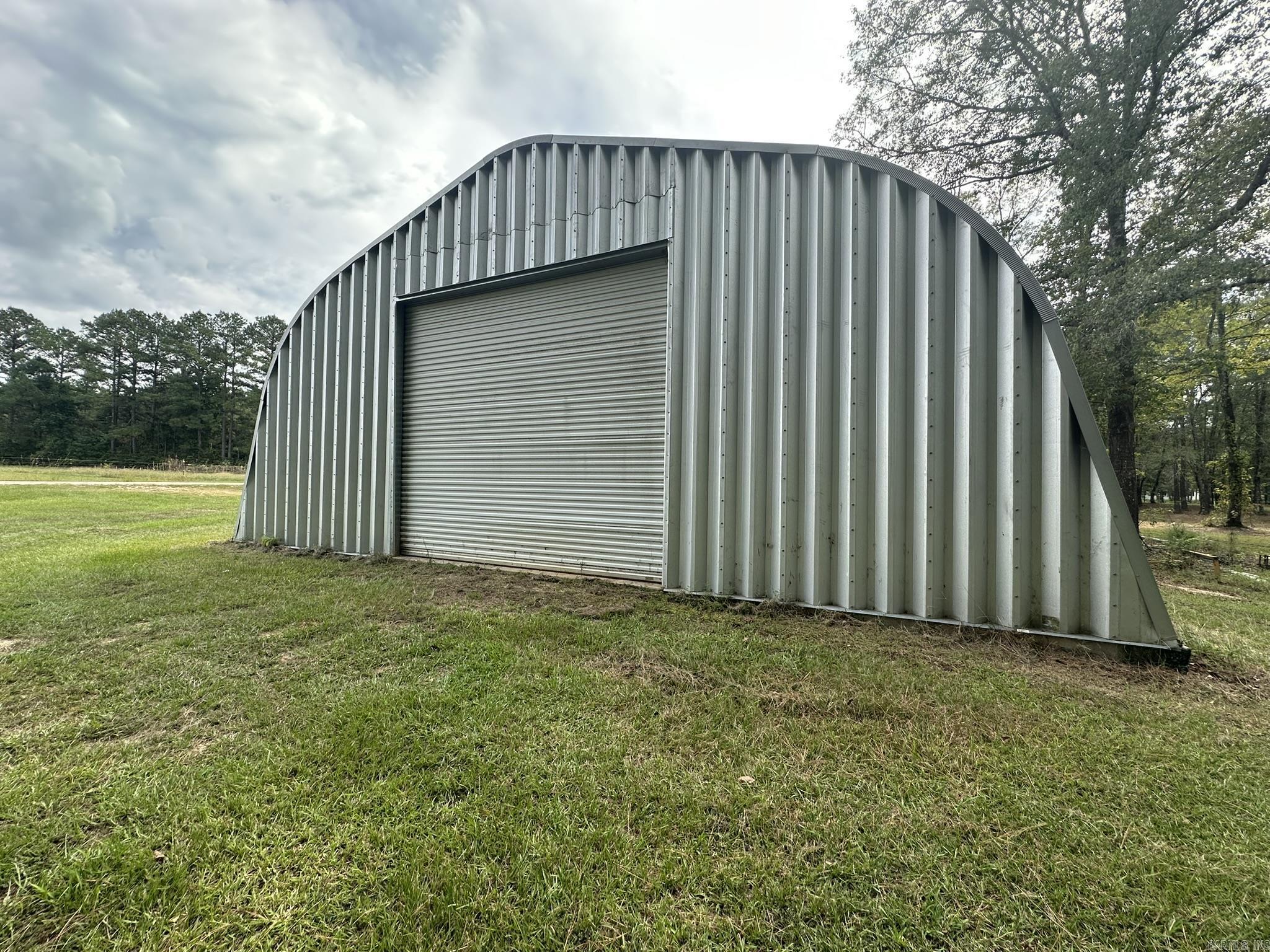 Metes & Bounds - Land