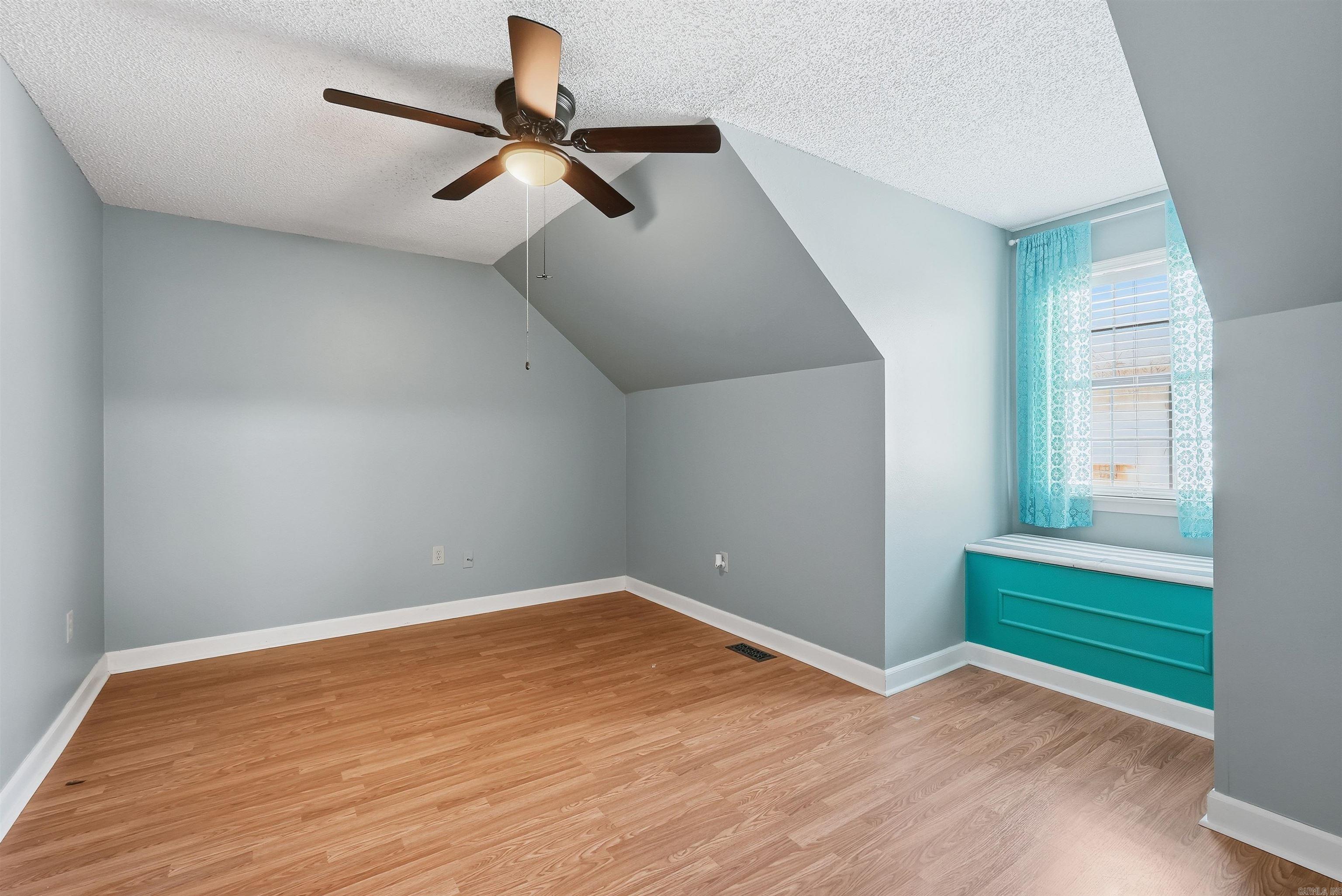 BAINBRIDGE - Residential