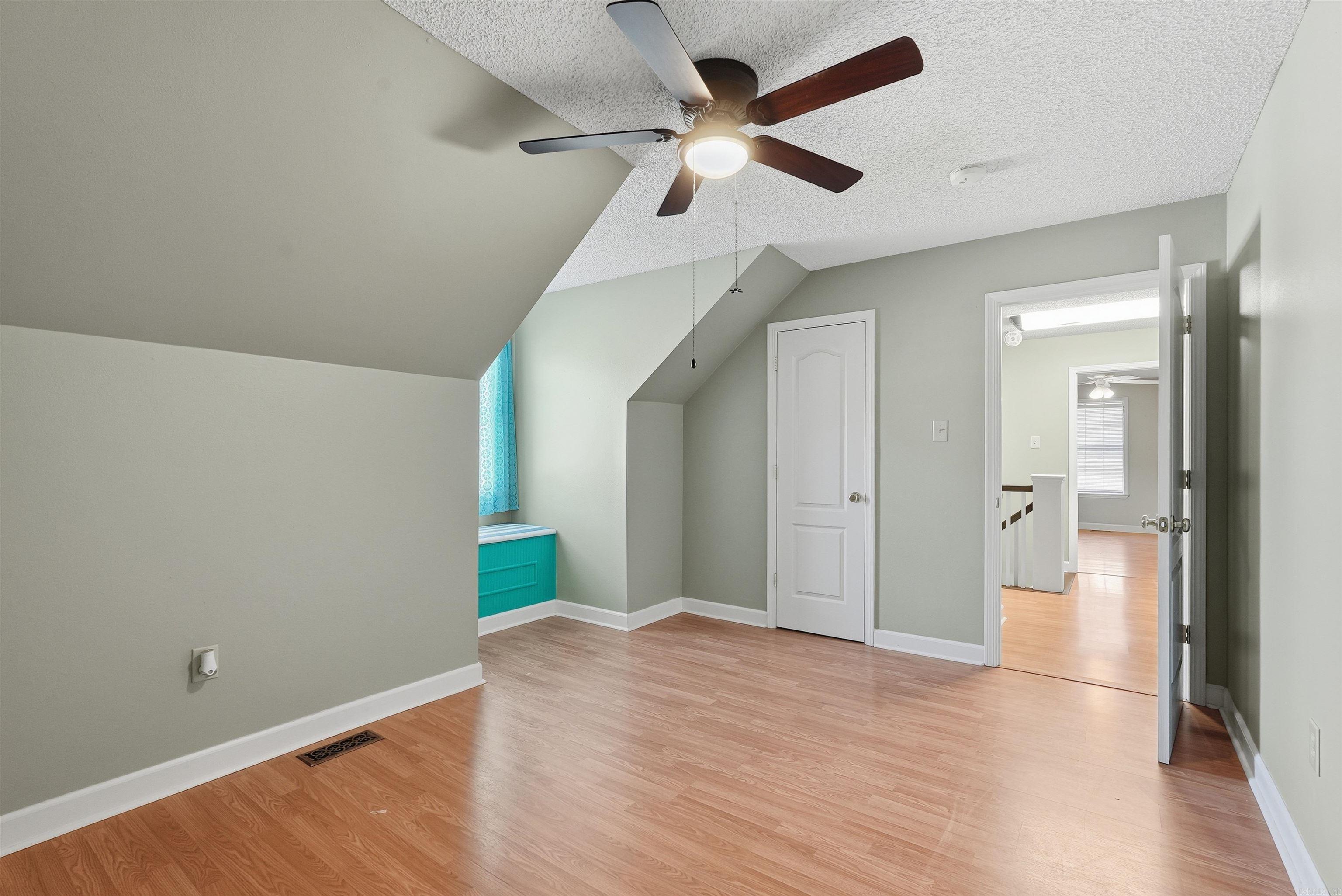 BAINBRIDGE - Residential