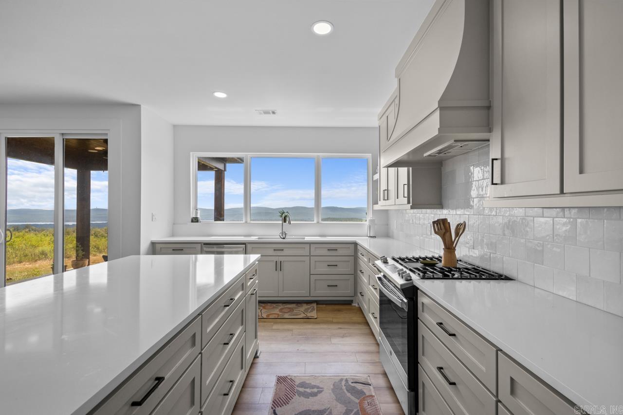 LAKEVIEW WEST - Residential