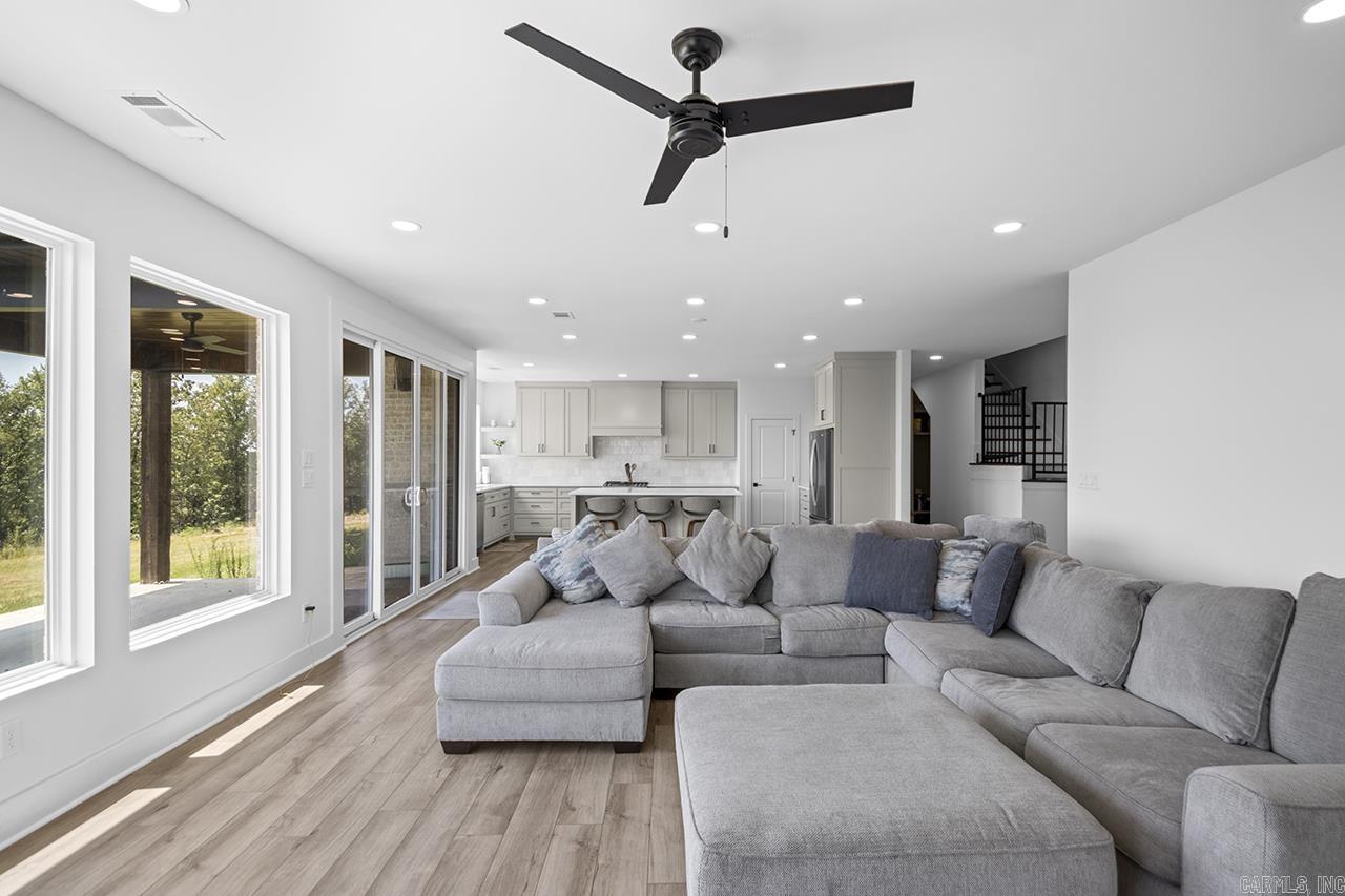 LAKEVIEW WEST - Residential