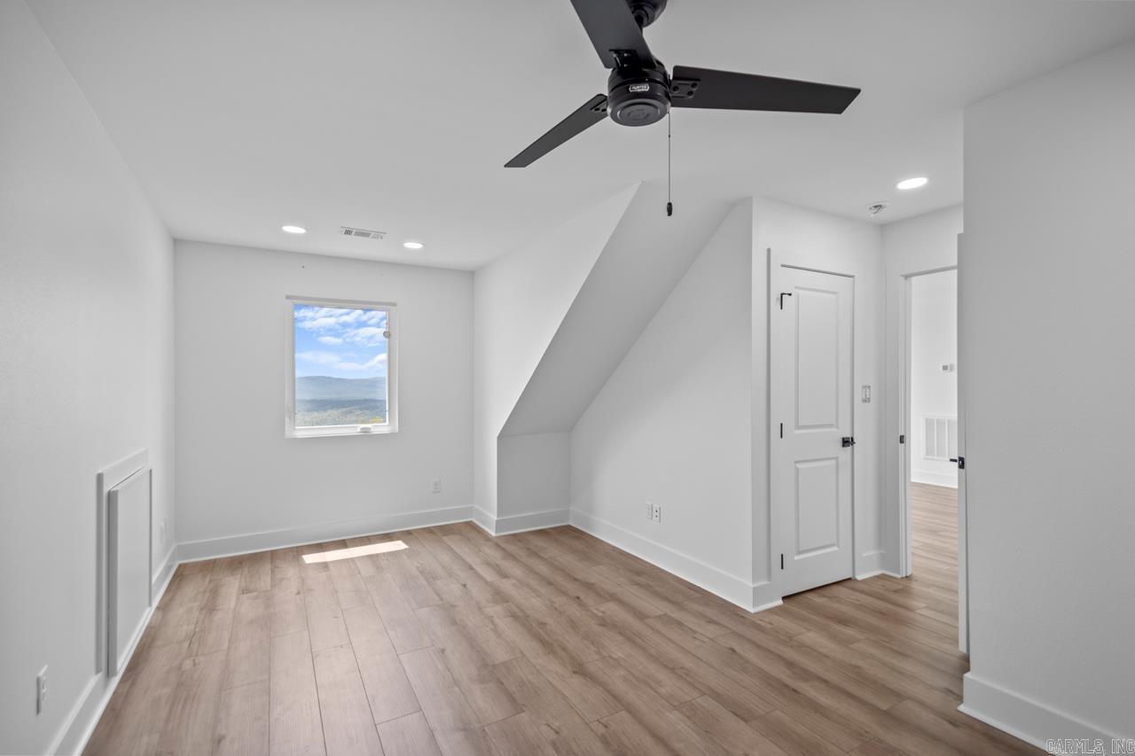 LAKEVIEW WEST - Residential