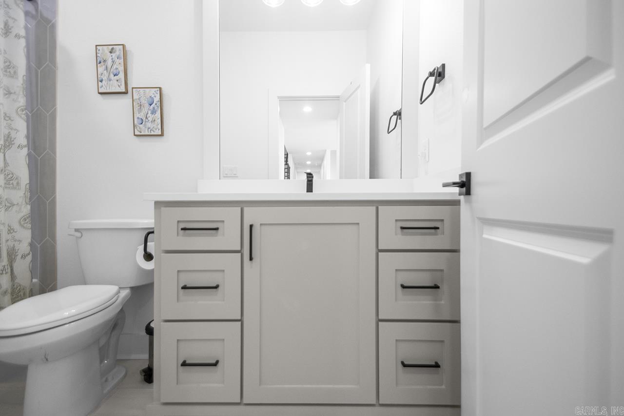 LAKEVIEW WEST - Residential