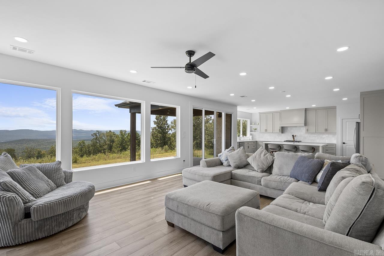 LAKEVIEW WEST - Residential