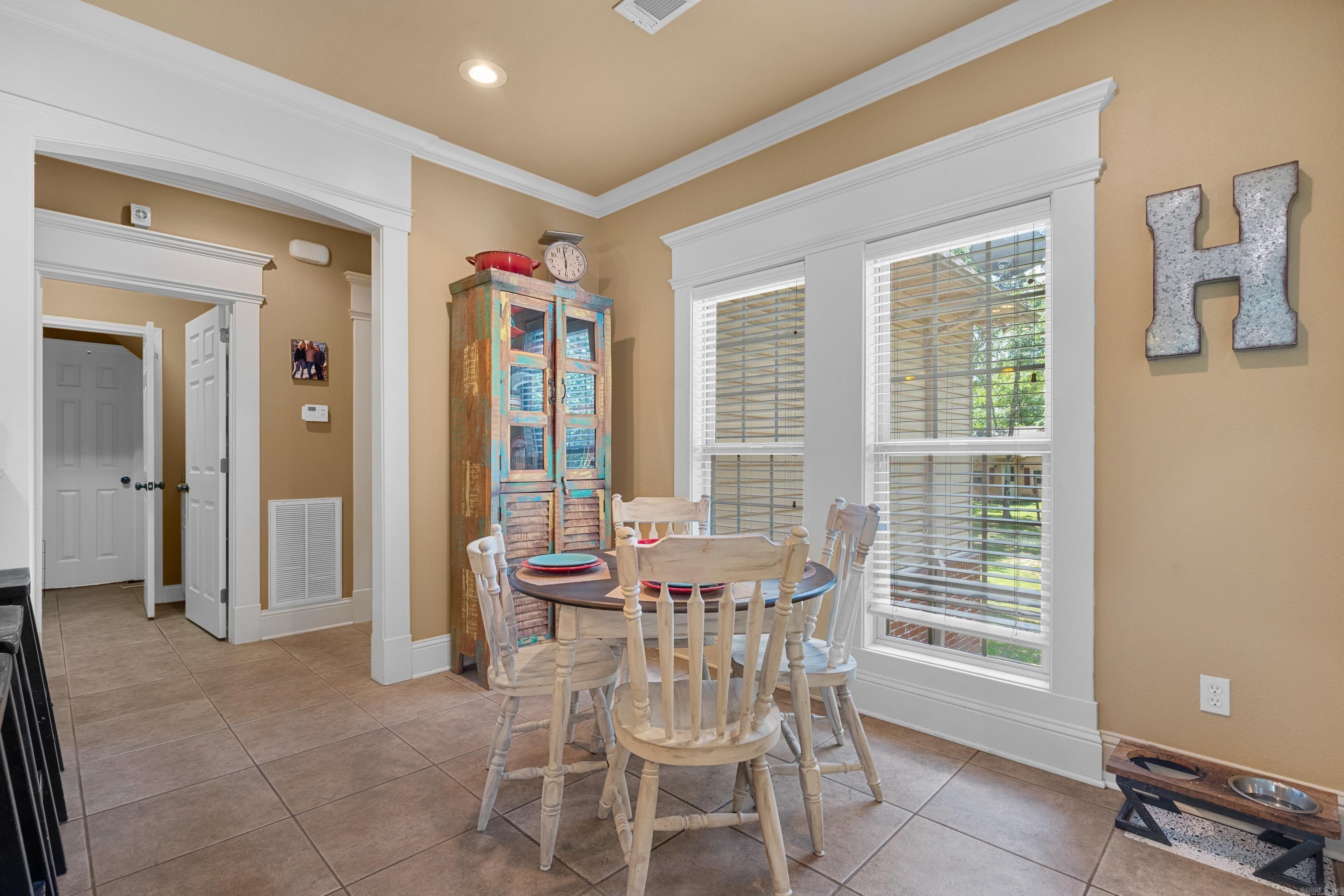PARKWAY VILLAGE - Residential