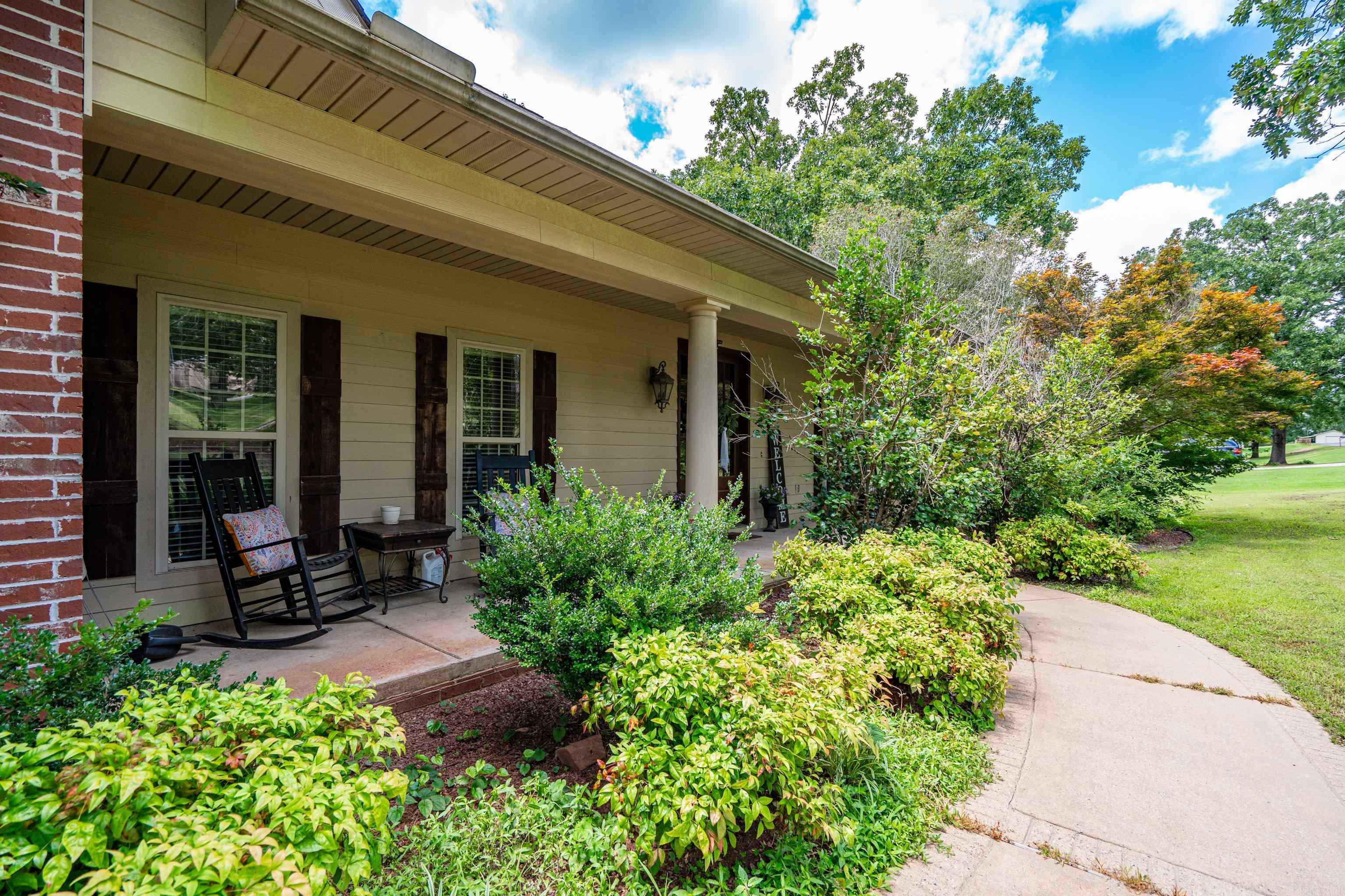 PARKWAY VILLAGE - Residential