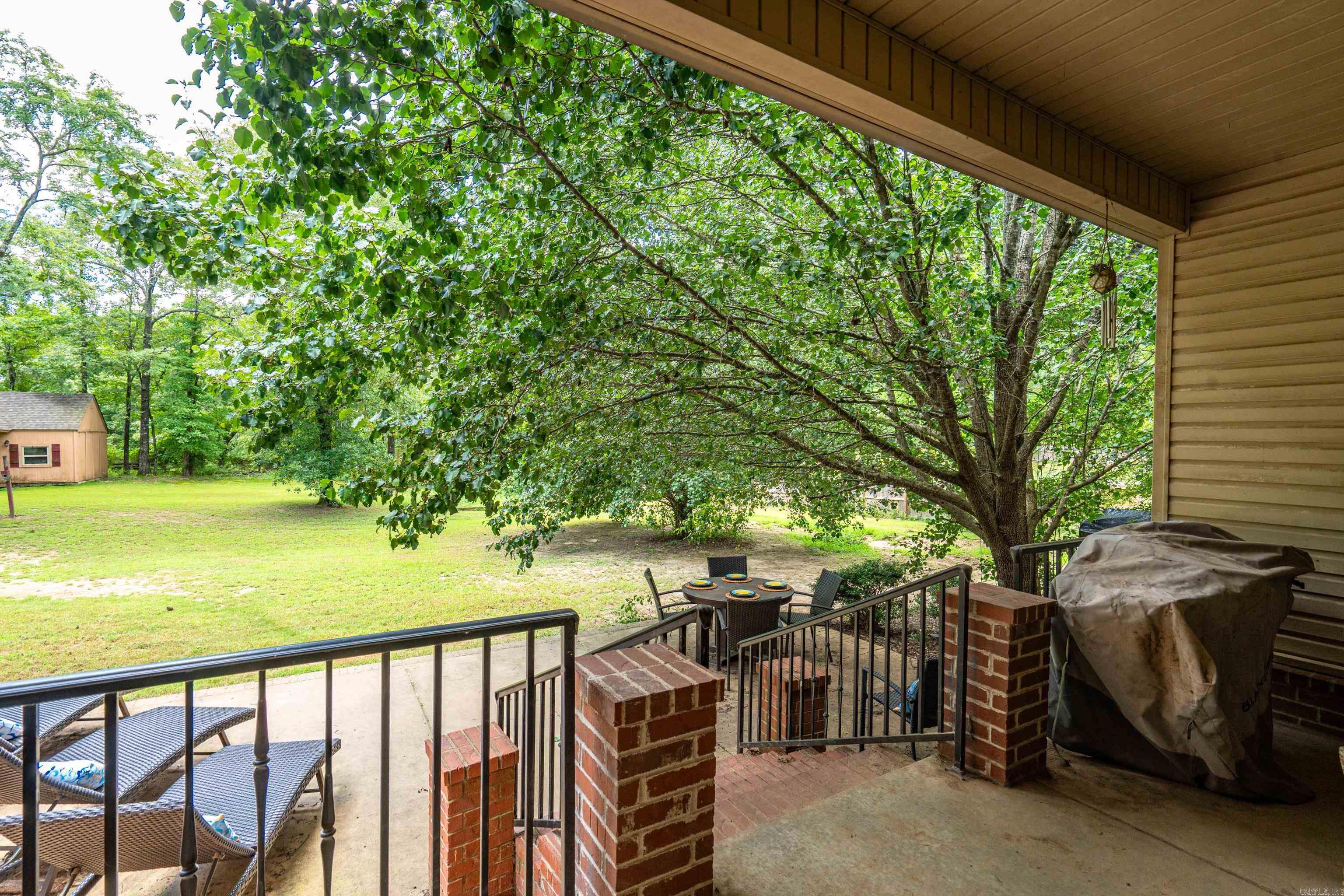 PARKWAY VILLAGE - Residential