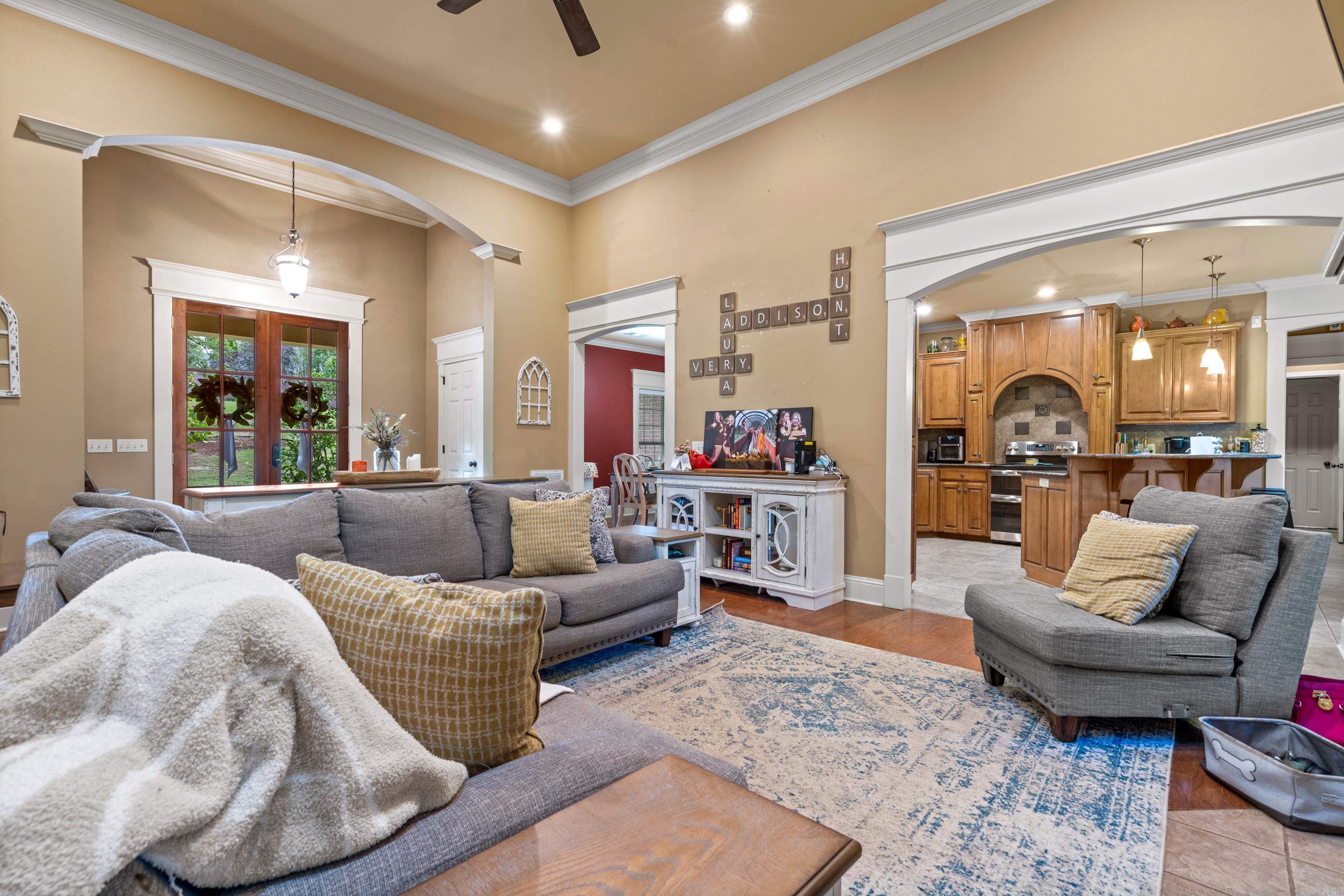 PARKWAY VILLAGE - Residential