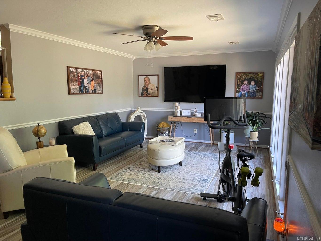 WEST LAKE ESTATES - Residential