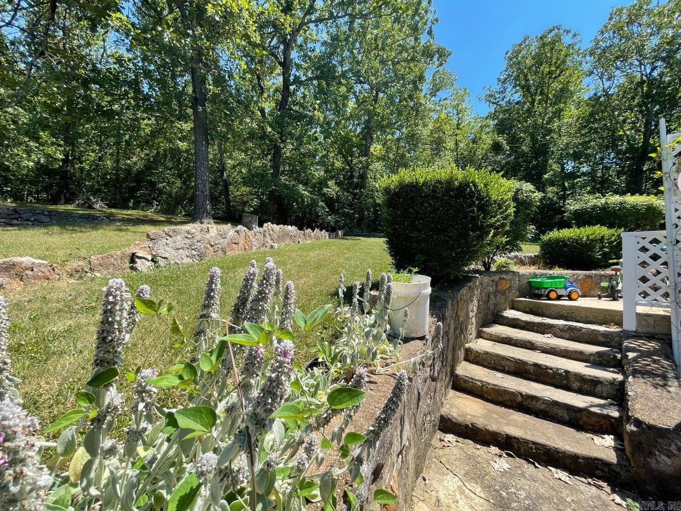WEST LAKE ESTATES - Residential