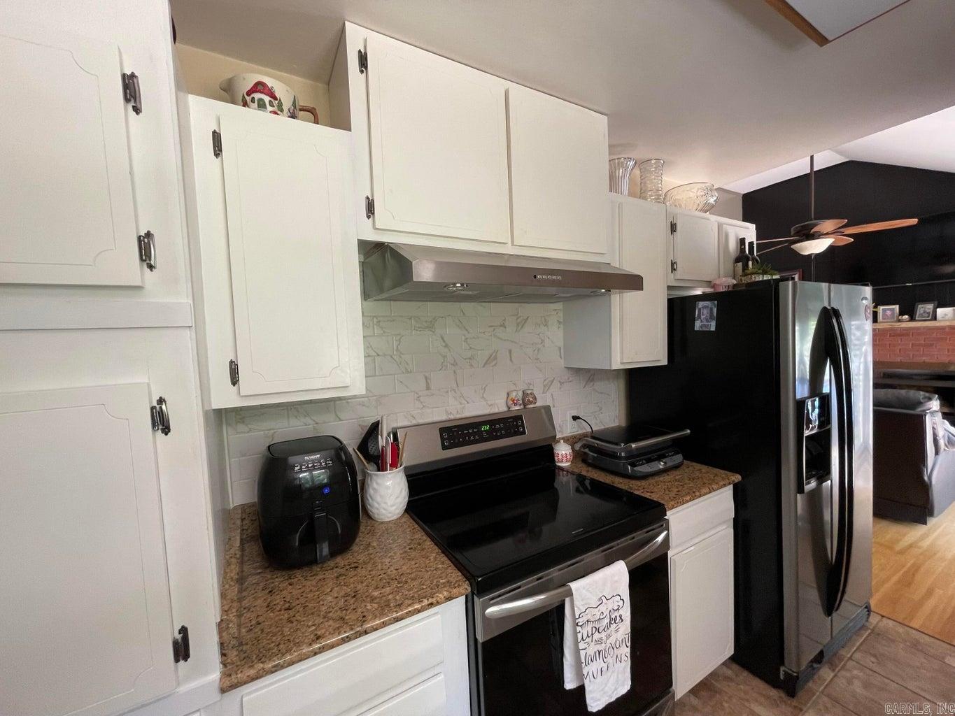 WEST LAKE ESTATES - Residential