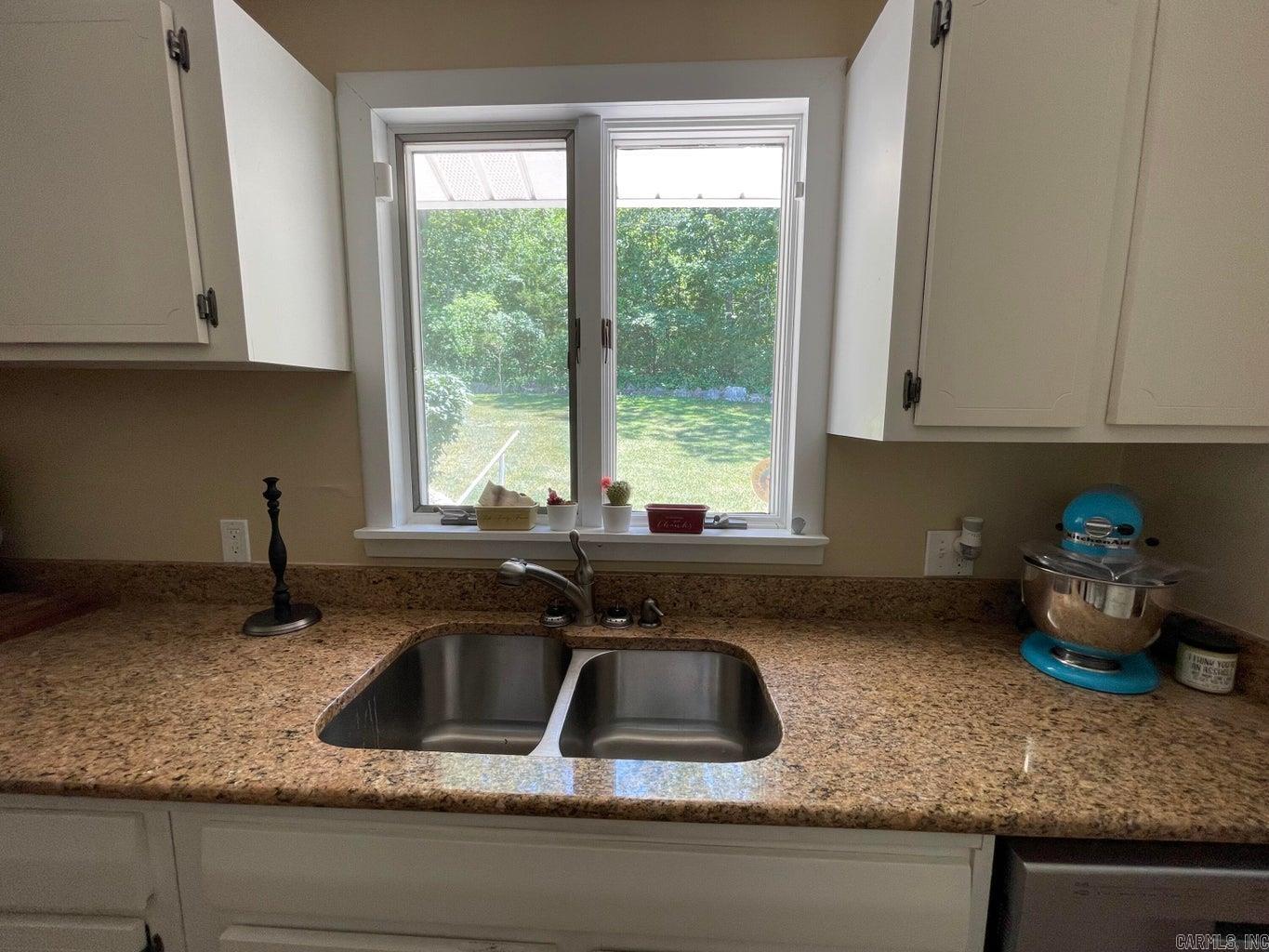 WEST LAKE ESTATES - Residential