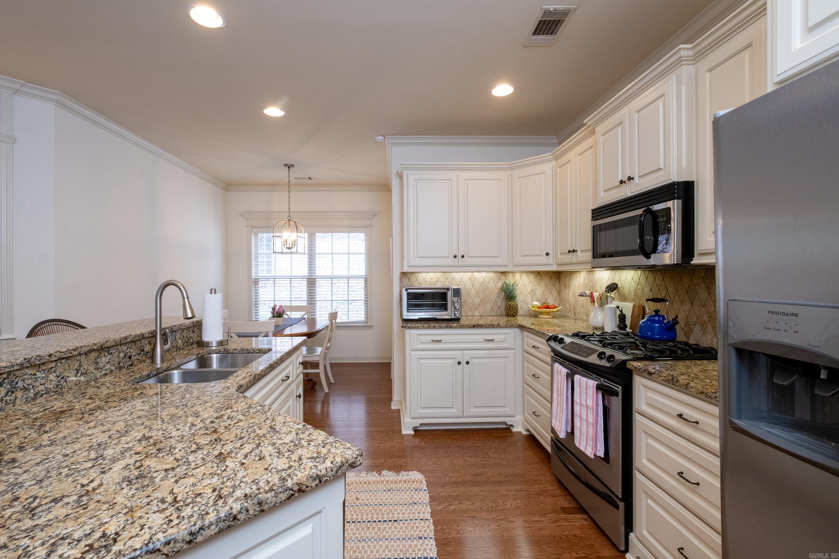 TAYLOR PARK - Residential