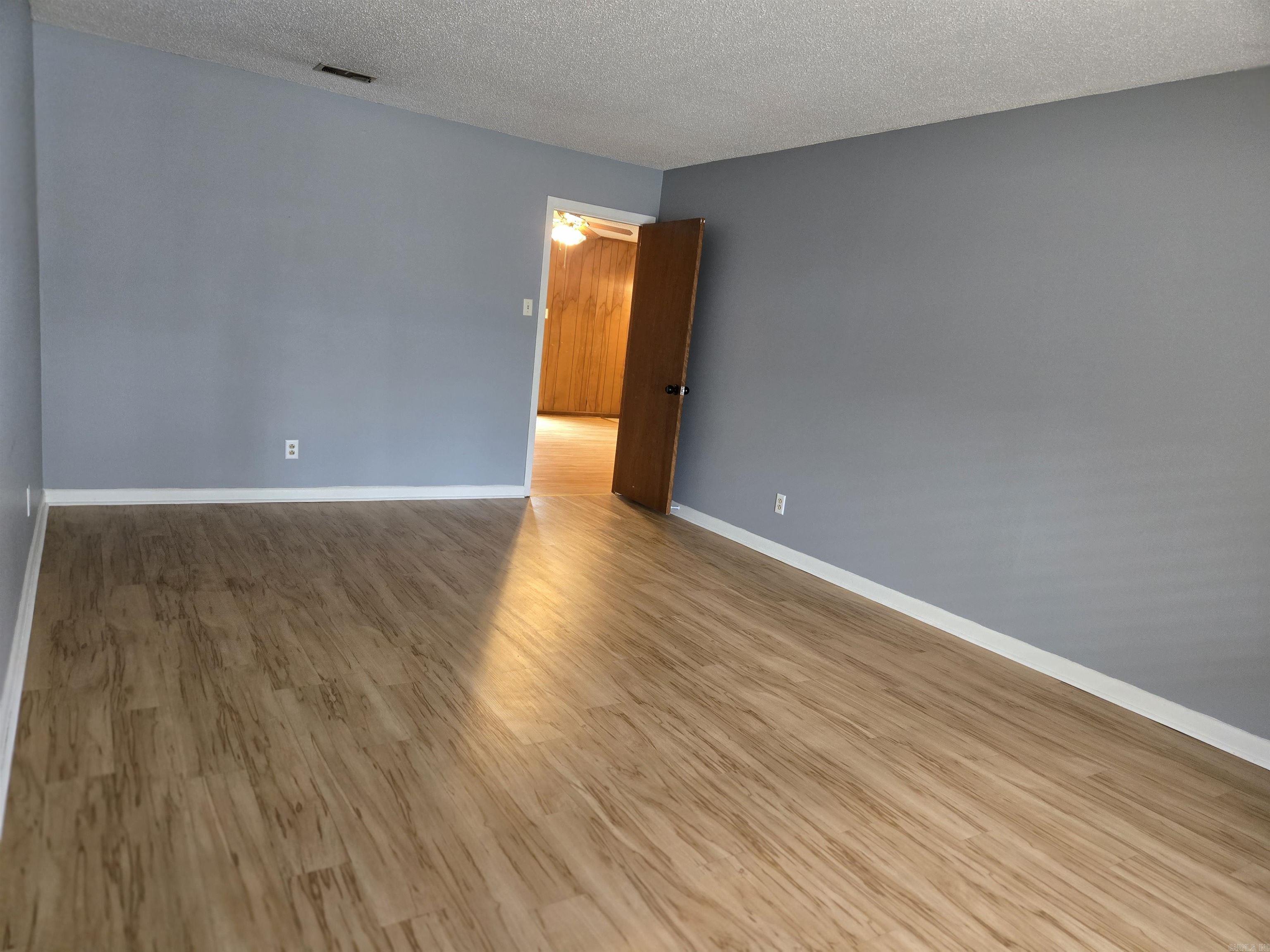 LINDENWOOD - Residential