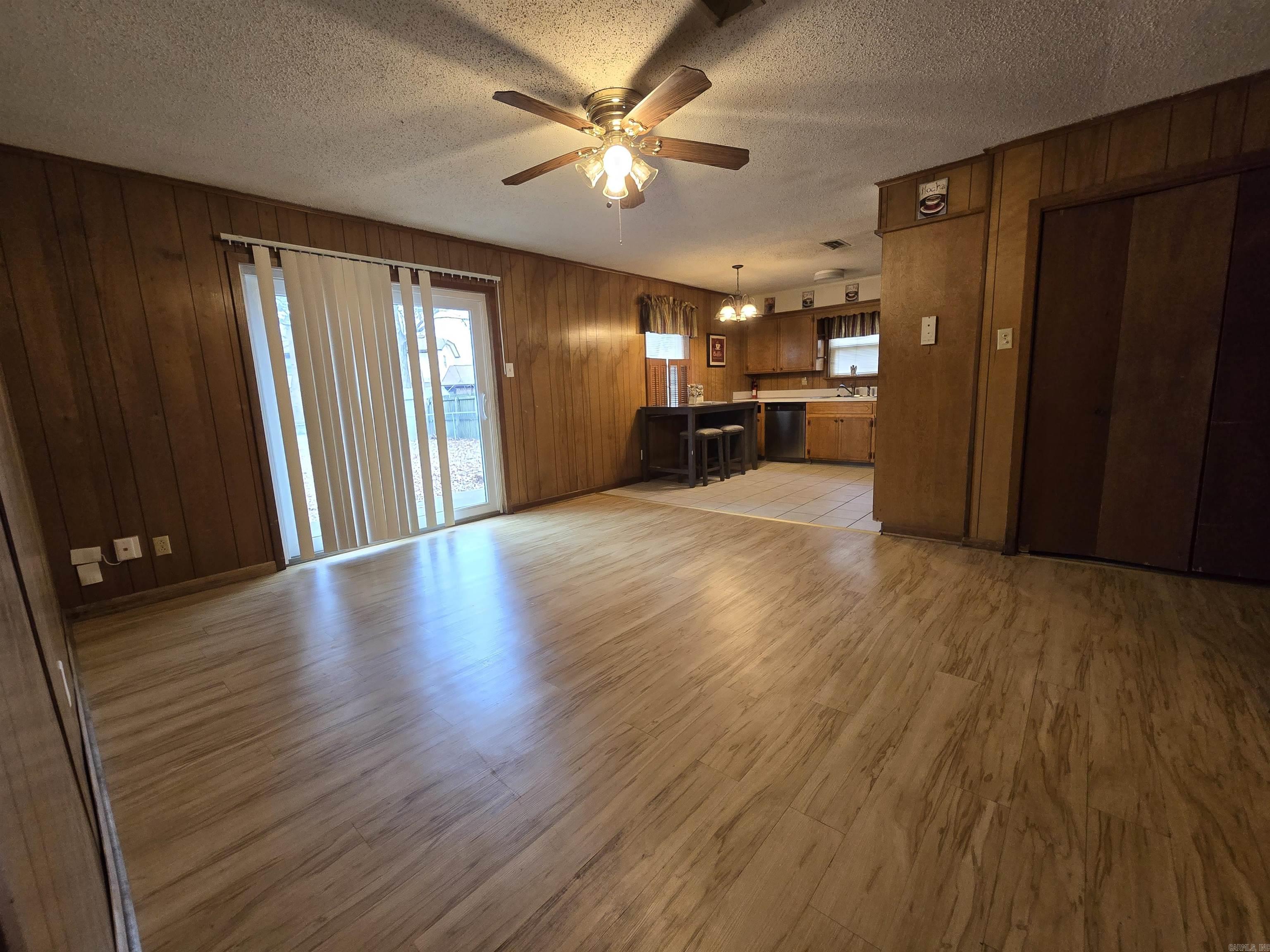 LINDENWOOD - Residential