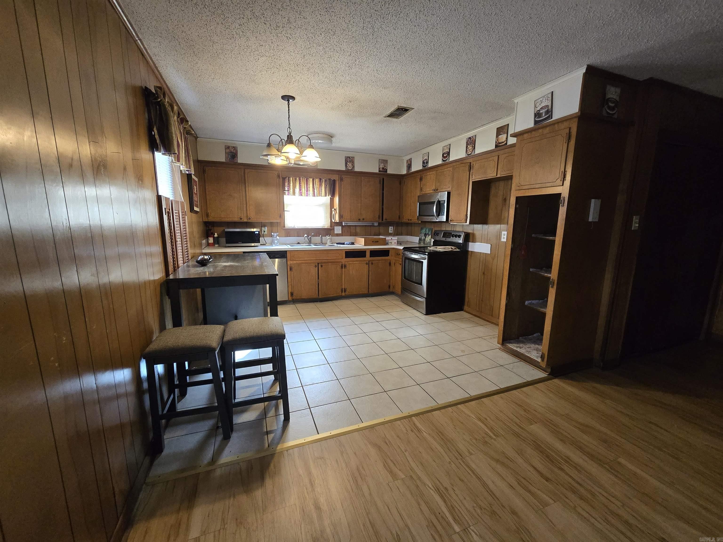 LINDENWOOD - Residential