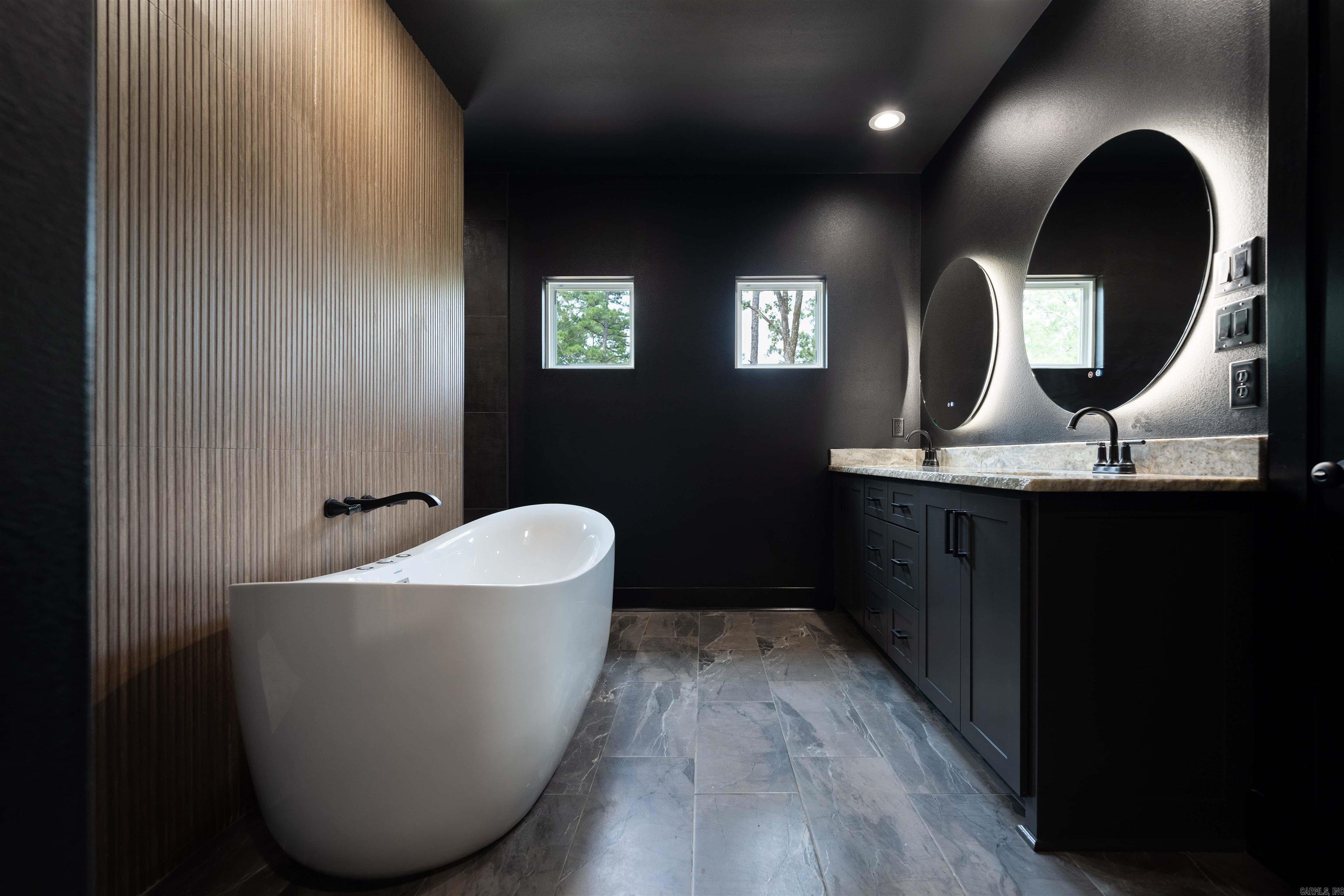 CHENAL VALLEY "FALSTONE COURT" - Residential