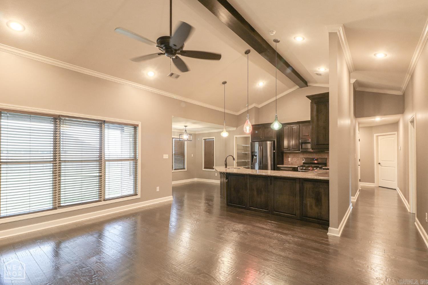HOLDEN'S - Residential