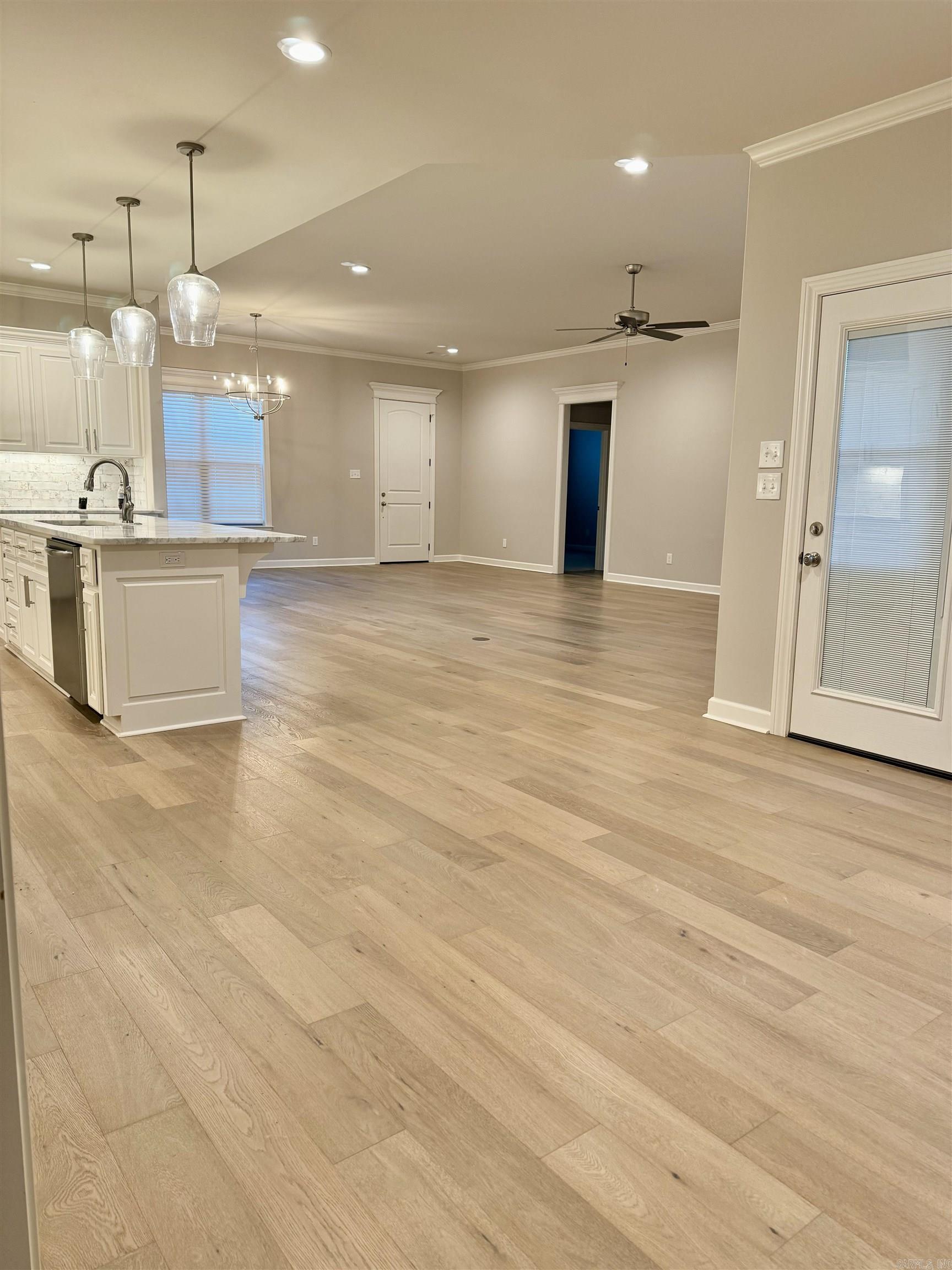 MILLERS GLENN - Residential