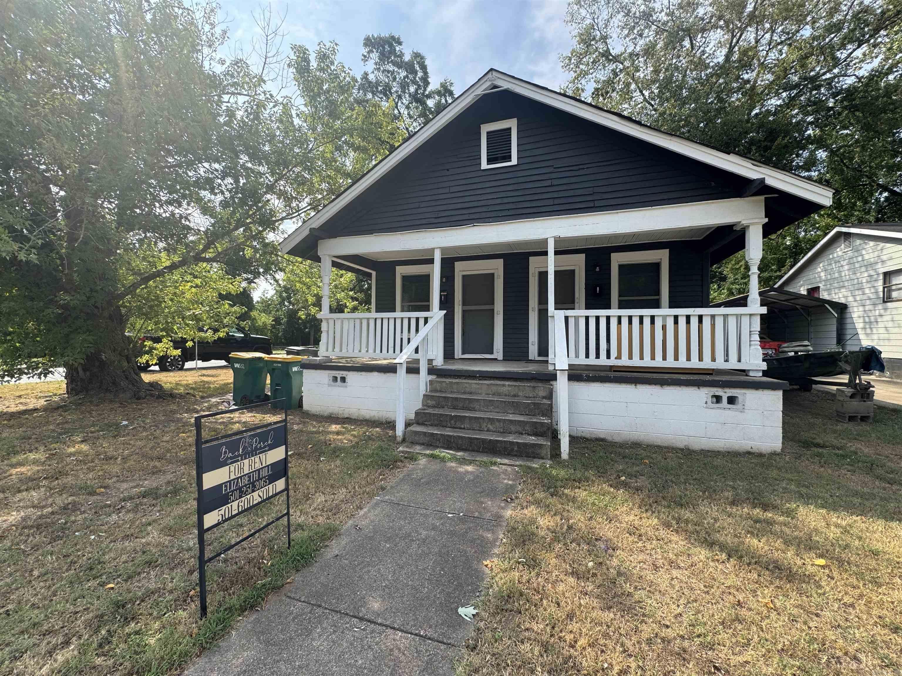 1 Bed 1 Bath Unit Available In Little Rock | Refrigerator Provided Come see this 1 bed 1 bath unit today and all it has to offer: - Central Heat and Air - Washer and Dryer Connections - Refrigerator Provided - Off Street Parking $805.00 monthly rent | $500 security deposit | Tenant pays water, gas, and electric Maximum of 2 pets allowed - $150 security deposit per pet and $15/monthly rent per pet. HUD participants welcome! Contact us today to schedule a viewing 501-251-3065 - text or call Elizabeth 501-600-7653 office Back Porch Realty