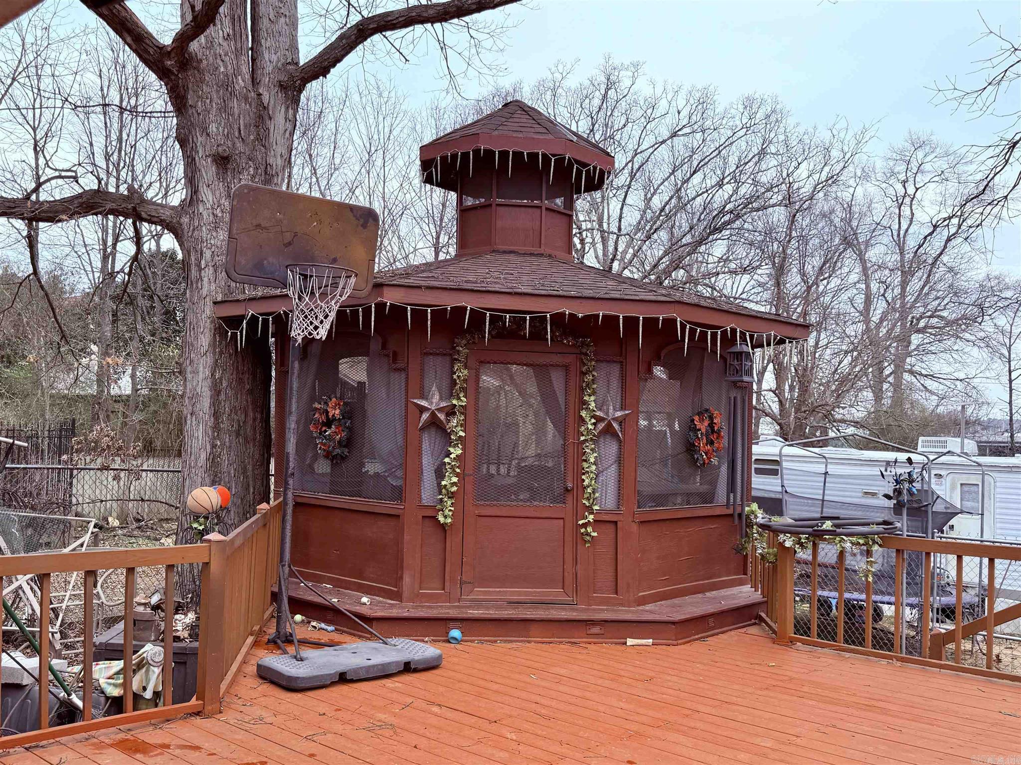 TRAMMEL - Residential